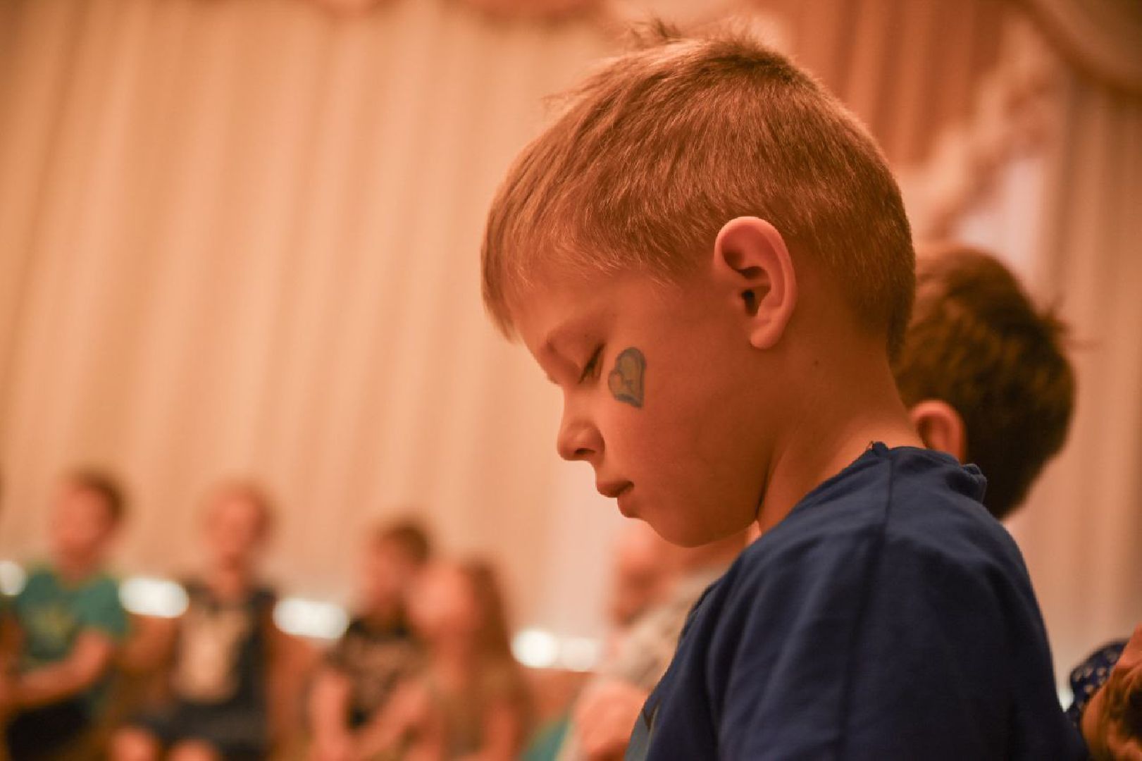 Бронницы, Всемирный день аутизма, Акция зажги синим, Детский сад Конфетти-Совхоз,