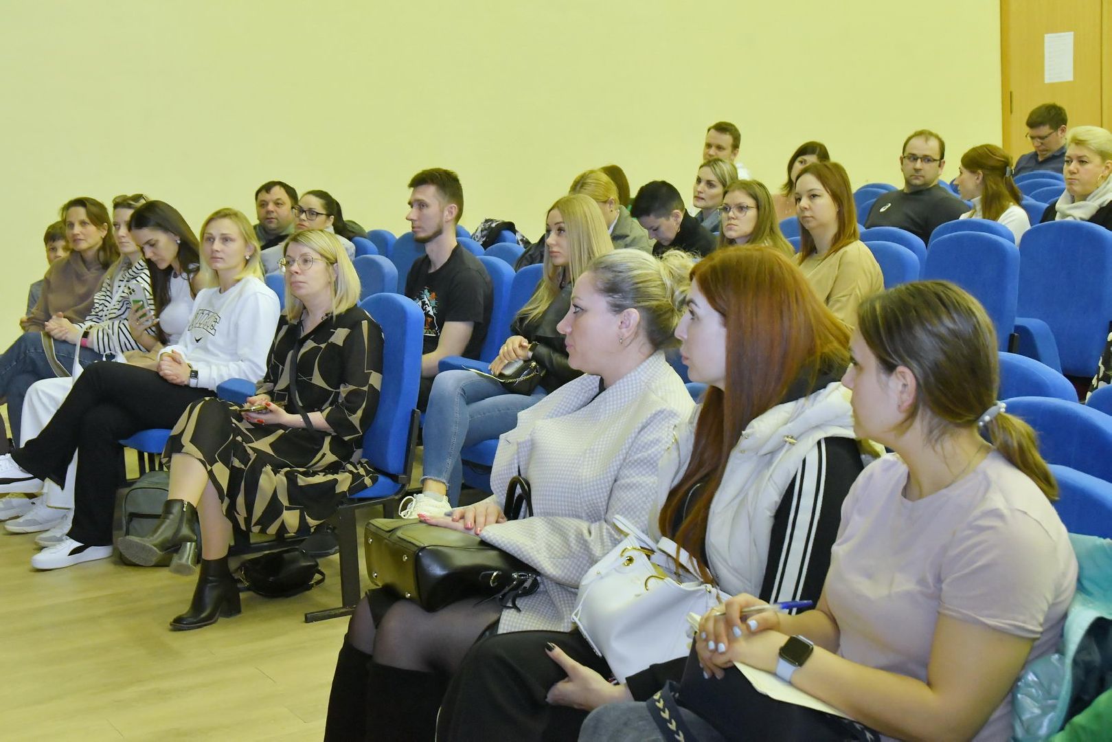 школаПерспектива, первыйкласс, скоровшколу, школыВласихи, ВласихаПерспектива,ЗАТО Власиха, власиха,