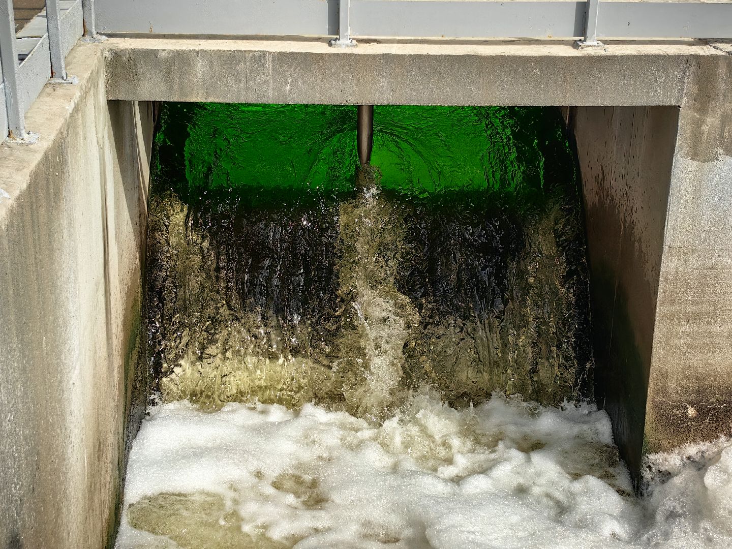 Очистные сооружения, реконструкция, обработка, отходы, модернизация, ввод в эксплуатацию,