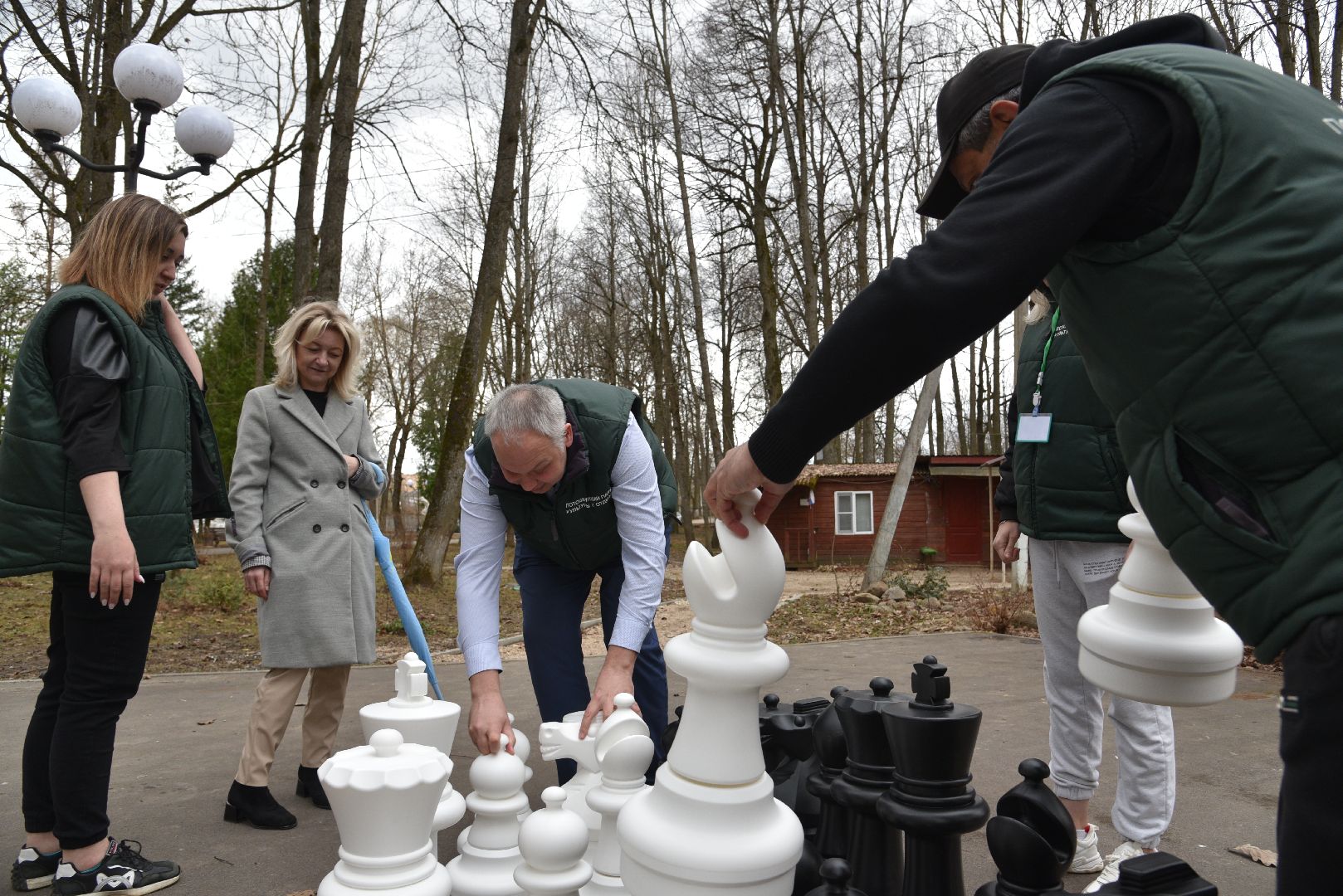 лотошино, лотошинский парк, шахматы, парки подмосковья,