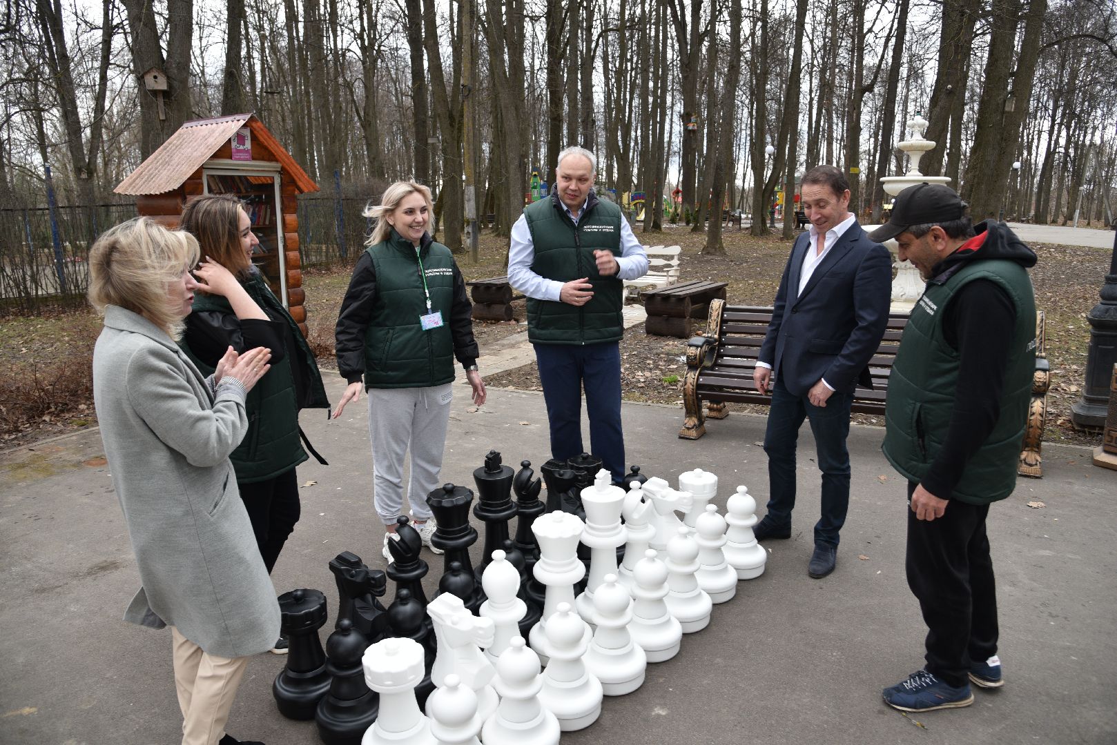 лотошино, лотошинский парк, шахматы, парки подмосковья,