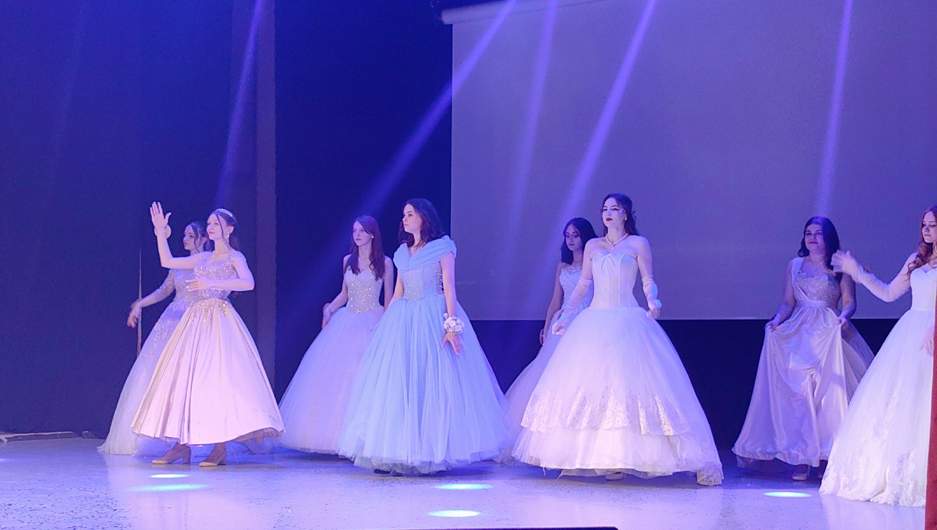 Мисс Весна 2024, конкурс, колледж, дефиле, нараждение, грамоты, корона,