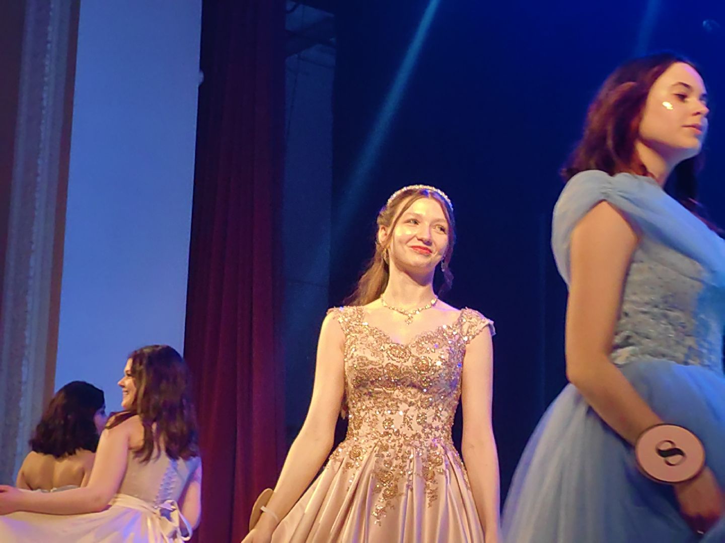 Мисс Весна 2024, конкурс, колледж, дефиле, нараждение, грамоты, корона,