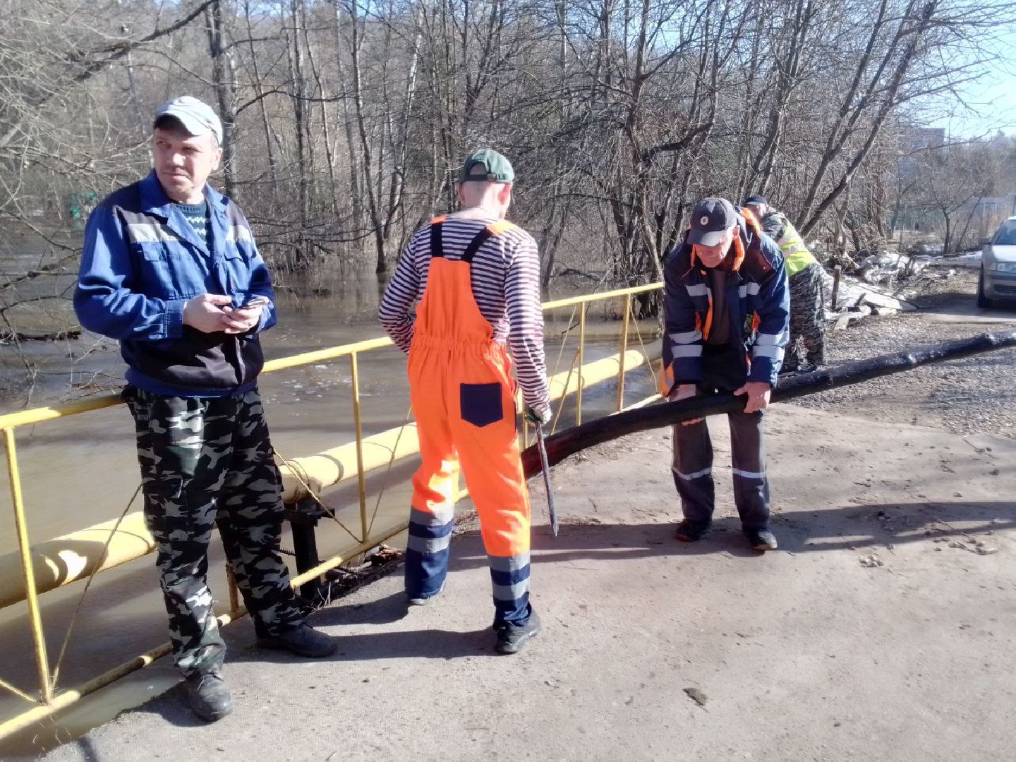 подтопления, разлив реки, борьба с паводком,