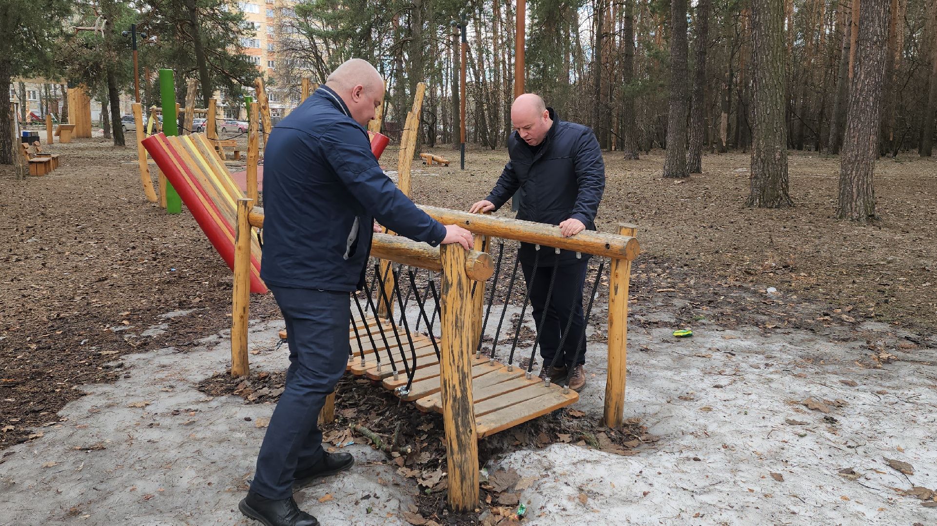 рейд чистоты, подготовка к лету, парки подмосковья, уборка территории,