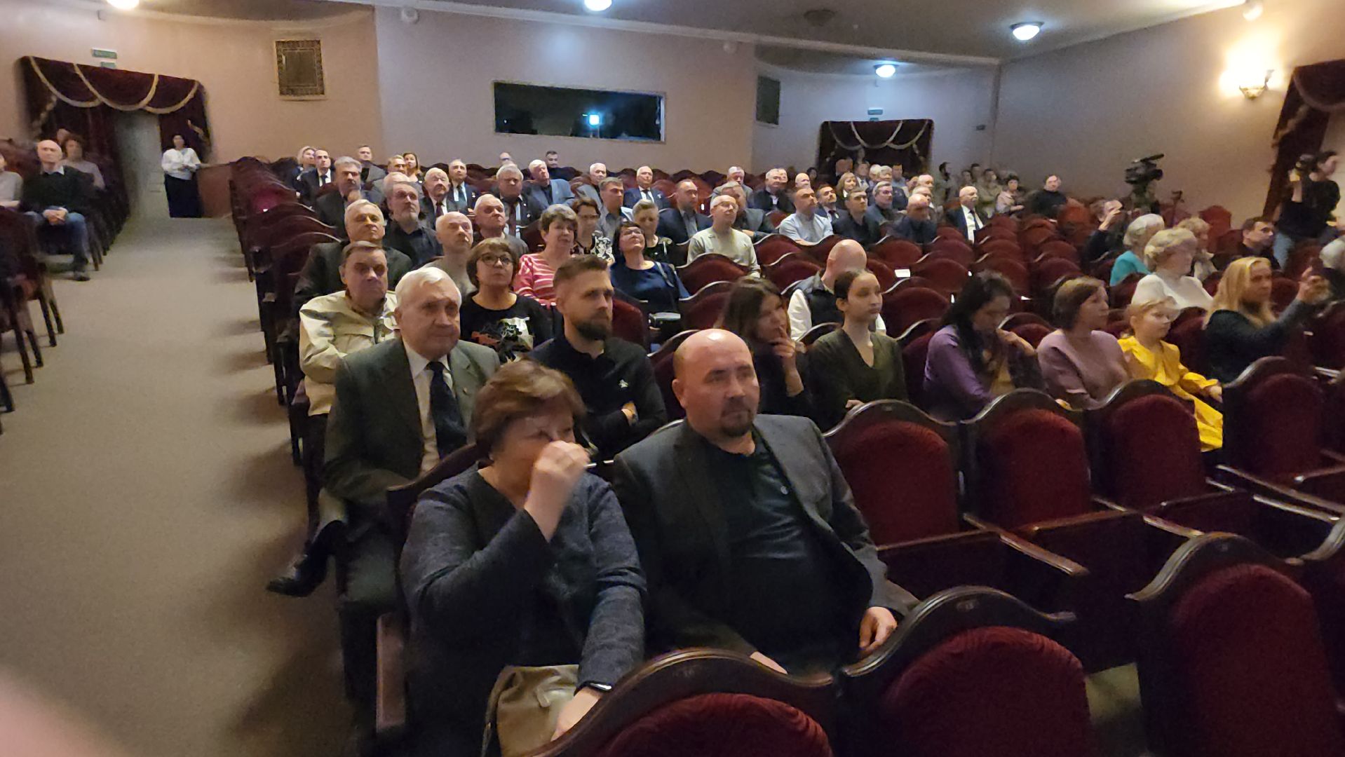 Взлетная полоса, клуб, дворец культуры, Андрей Симонов, Александр Федотов, Валерий Зайцев, Токтар Аубакиров, Светлана Савицкая, Владимир Горбунов,