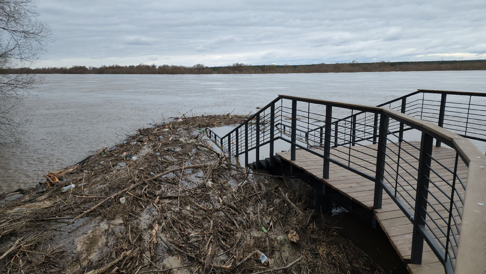 кашира, водно-спасательная станция, набережная оки, река ока, паводок, спасатели,