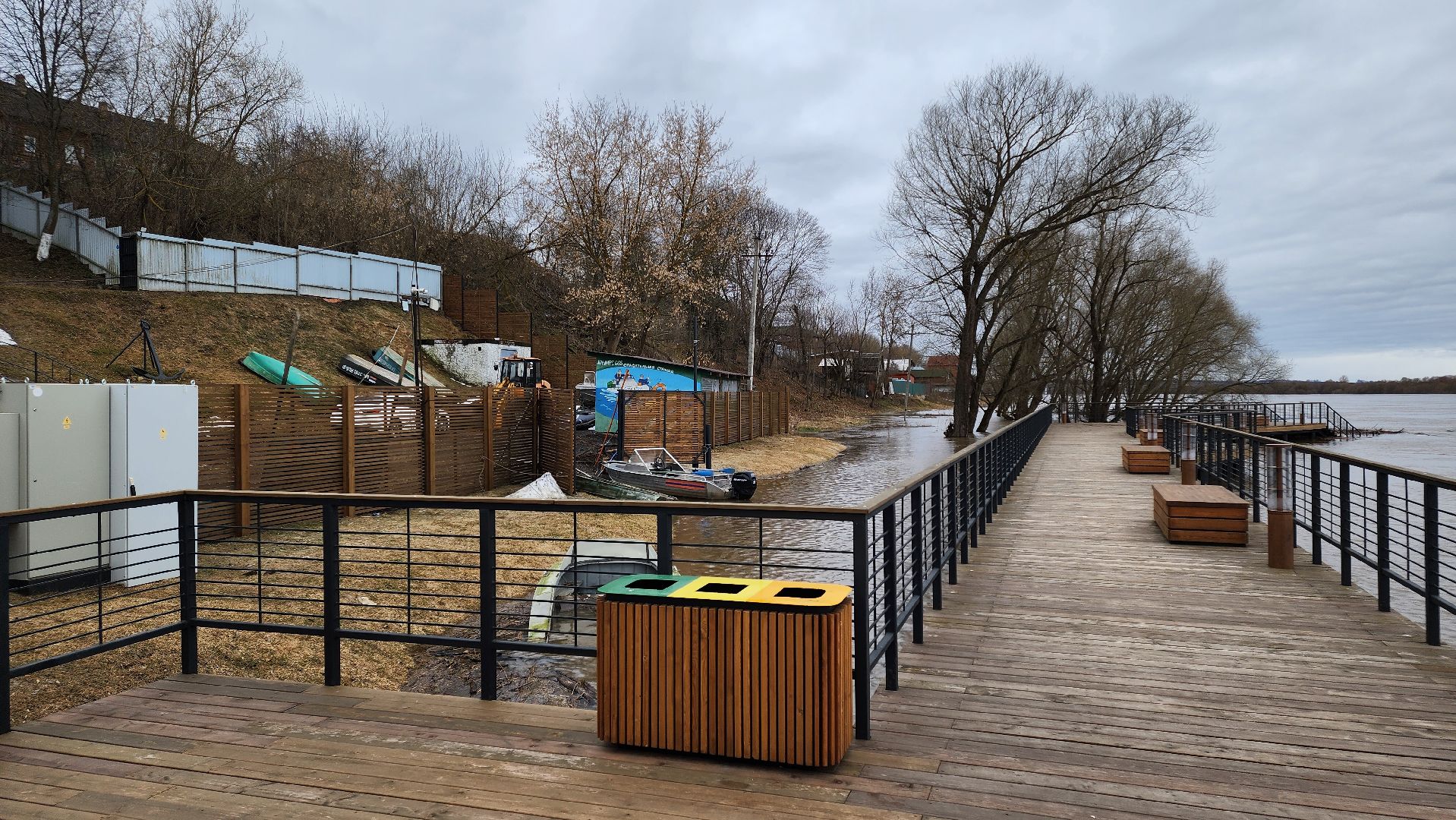 кашира, водно-спасательная станция, набережная оки, река ока, паводок, спасатели,