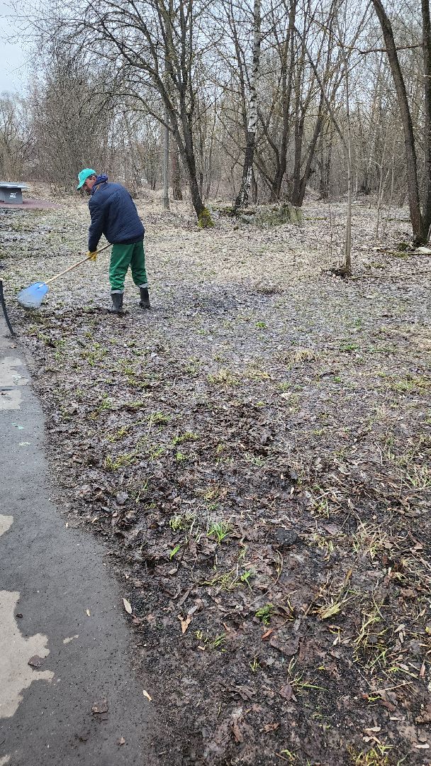 долгопрудный, островок, уборка города, Улица Речная, спортивная площадка,
