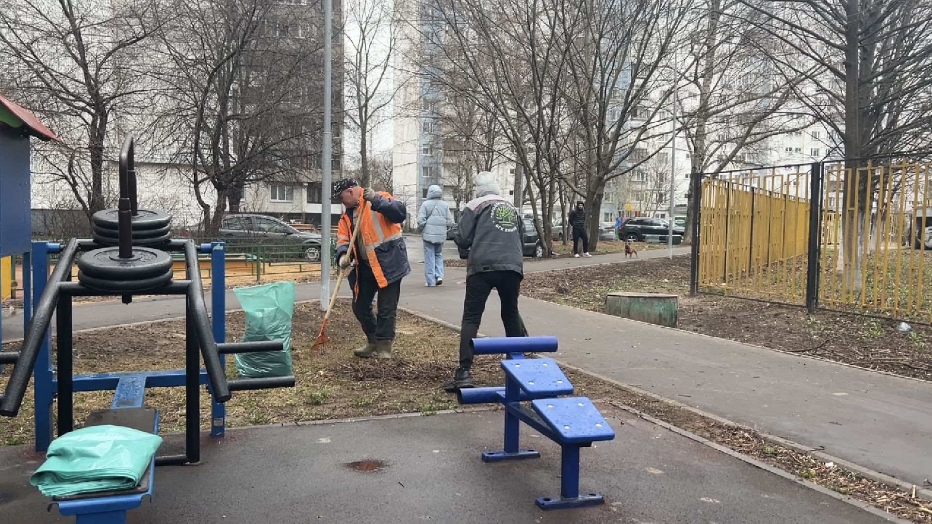 химки, месяц чистоты и благоустройства, уборка дворов, уборка города, благоустройство,