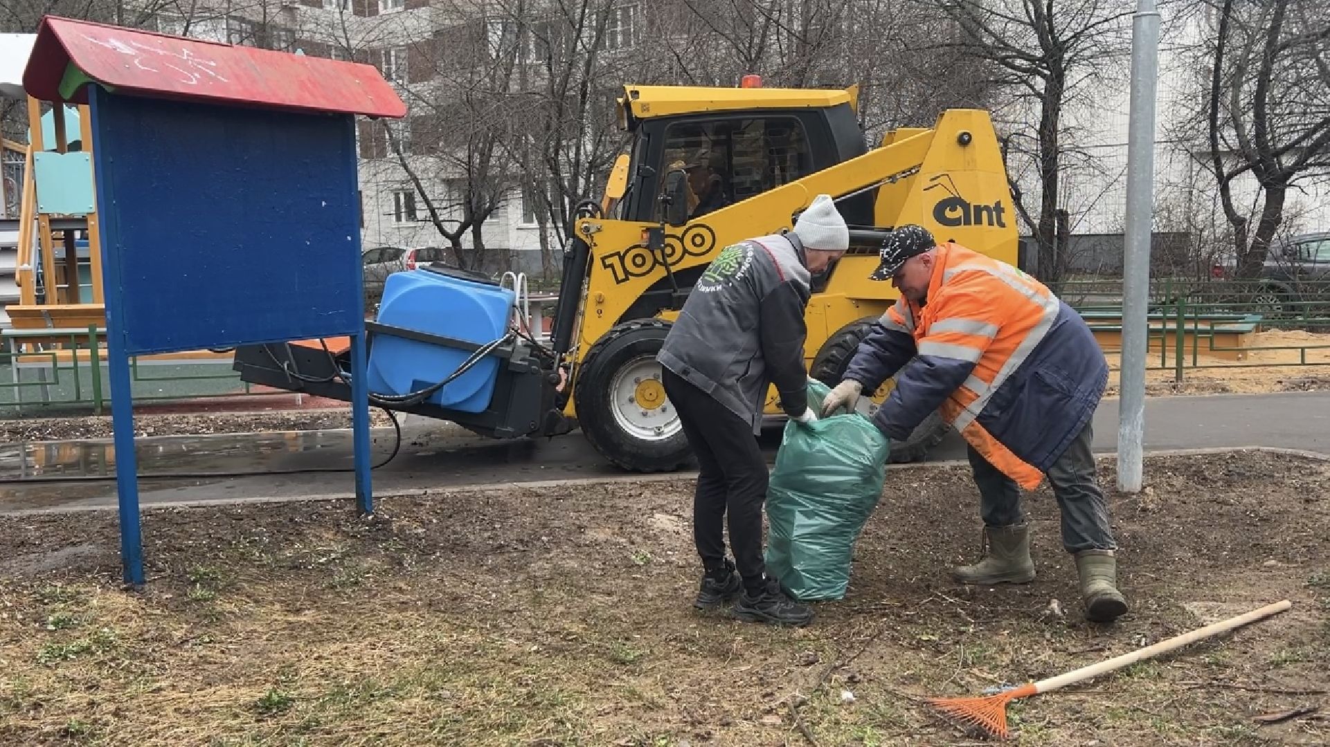 химки, месяц чистоты и благоустройства, уборка дворов, уборка города, благоустройство,