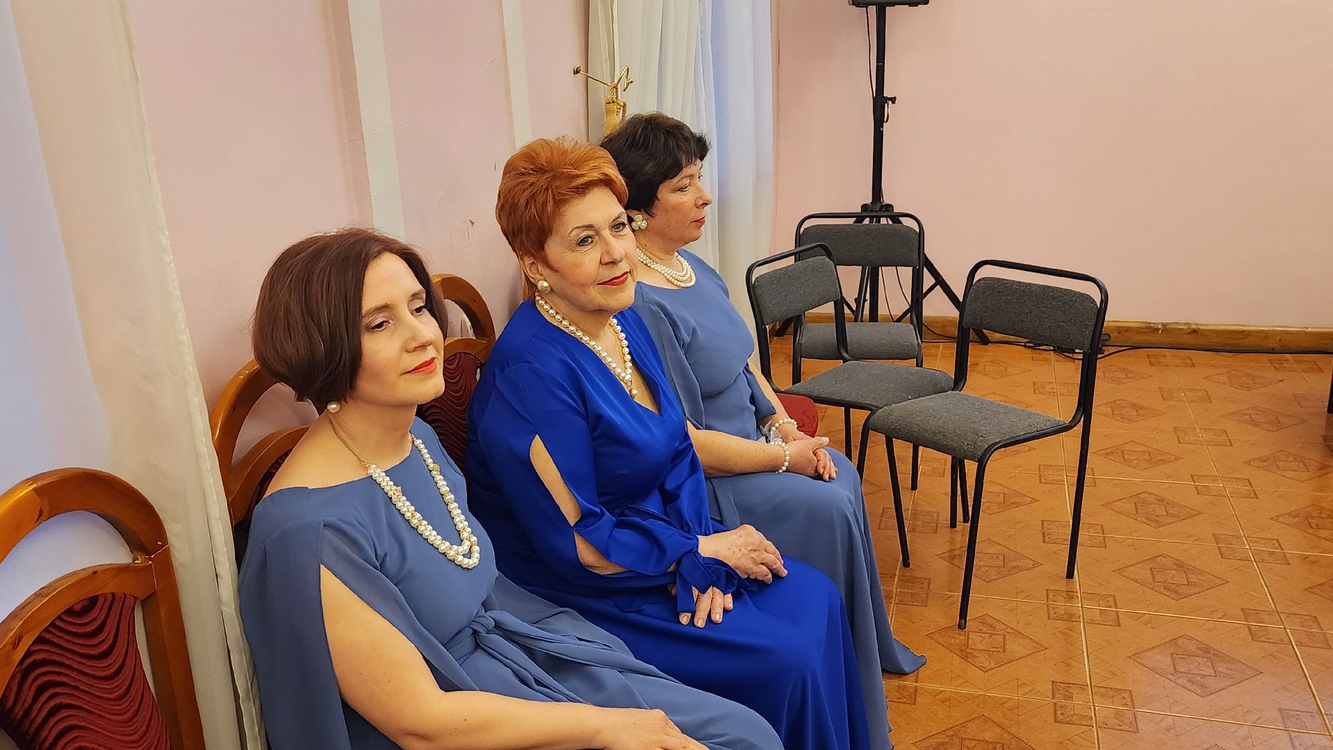 ЛИТО Крылья, Дворец культуры, Розовая гостиная, Анна Чернецкая, Александр Цуркан, Студия сценического слова, В гостях у анны, Александр Гольберг, Александр Щуплов, Вера Торжкова, Нина Верникова,