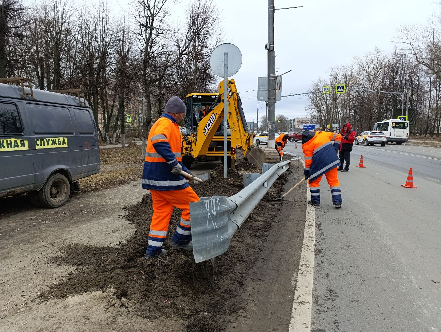 Бронницы, Благоустройство, Уборка дорог, Бронницкий Дорсервис, Уборка остановок,