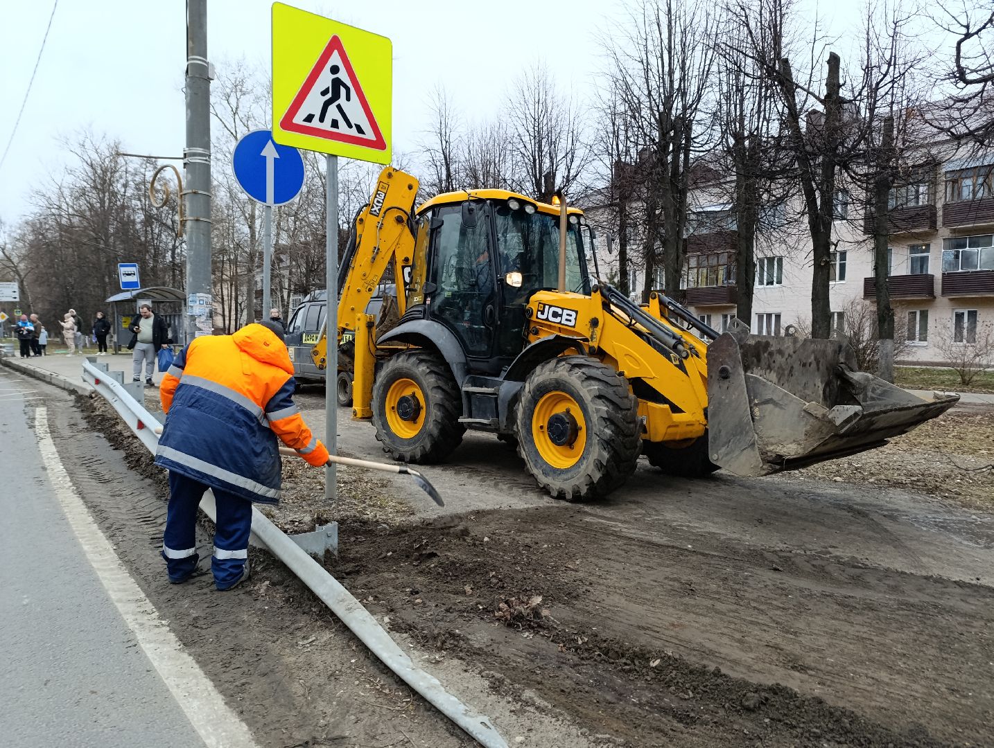 Бронницы, Благоустройство, Уборка дорог, Бронницкий Дорсервис, Уборка остановок,