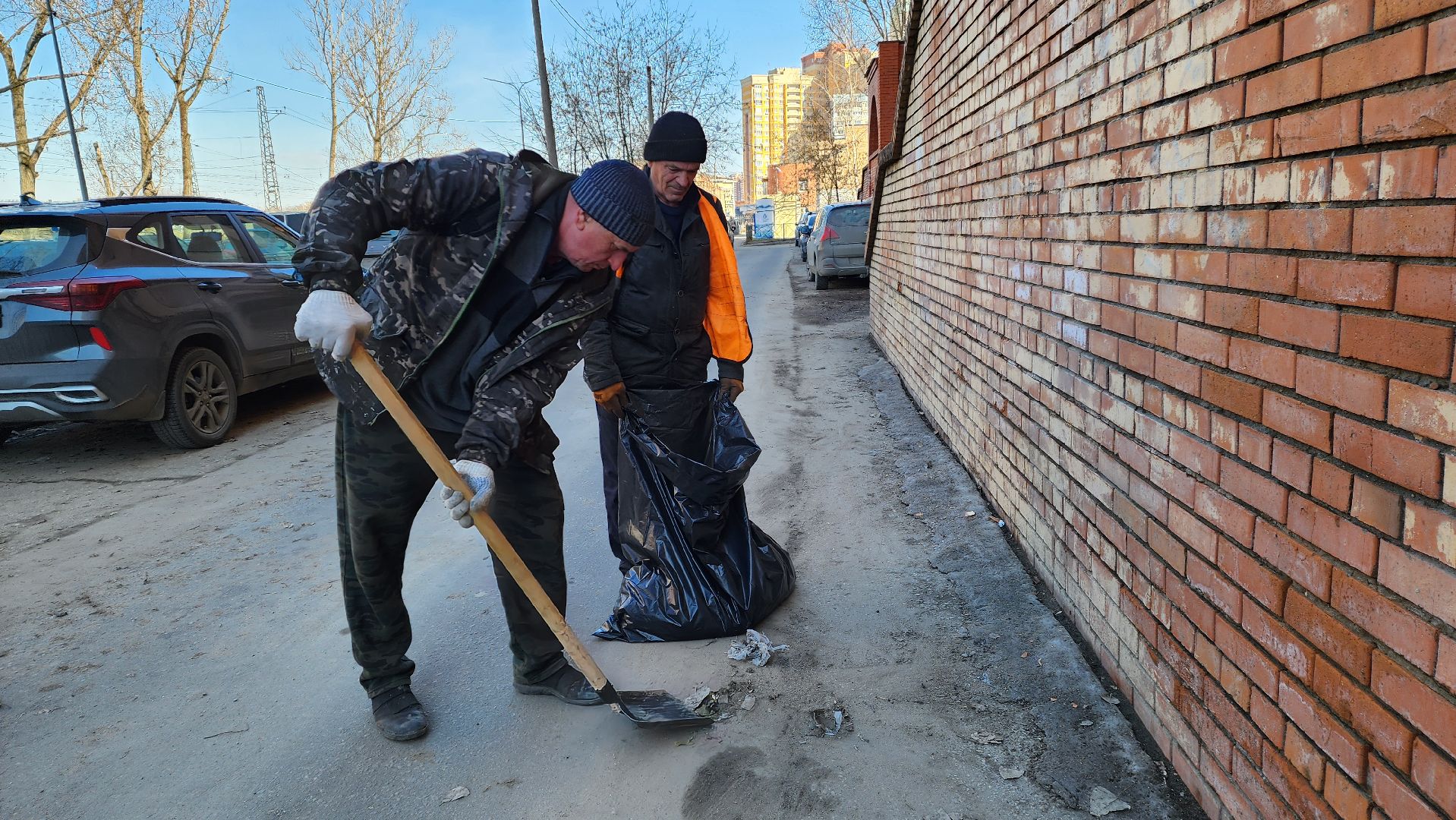 красногорск, субботник, уборка общественных территорий, уборка дворов после зимы, уборка города,