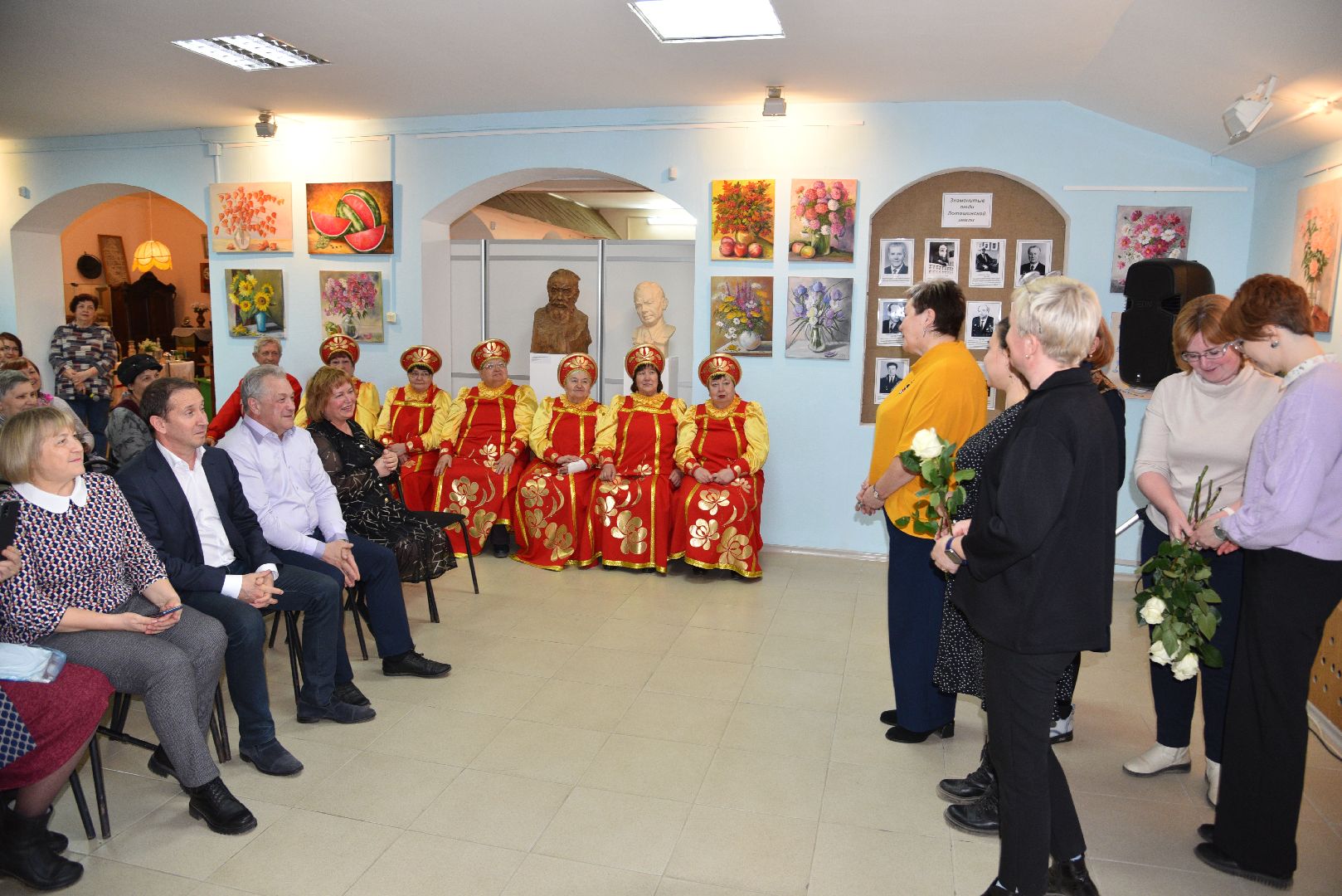 лотошино, лотошинский музей, выставка картин,