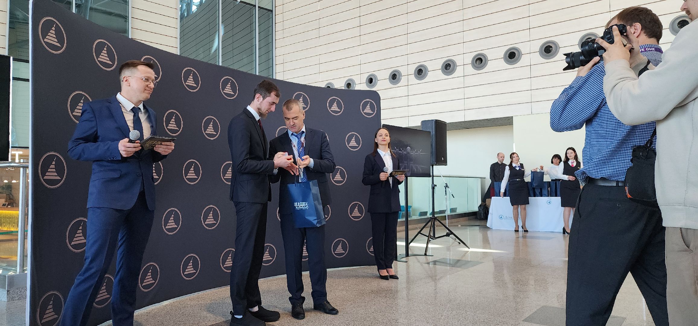 Человек года, Галерея Славы, аэропорт домодедово,