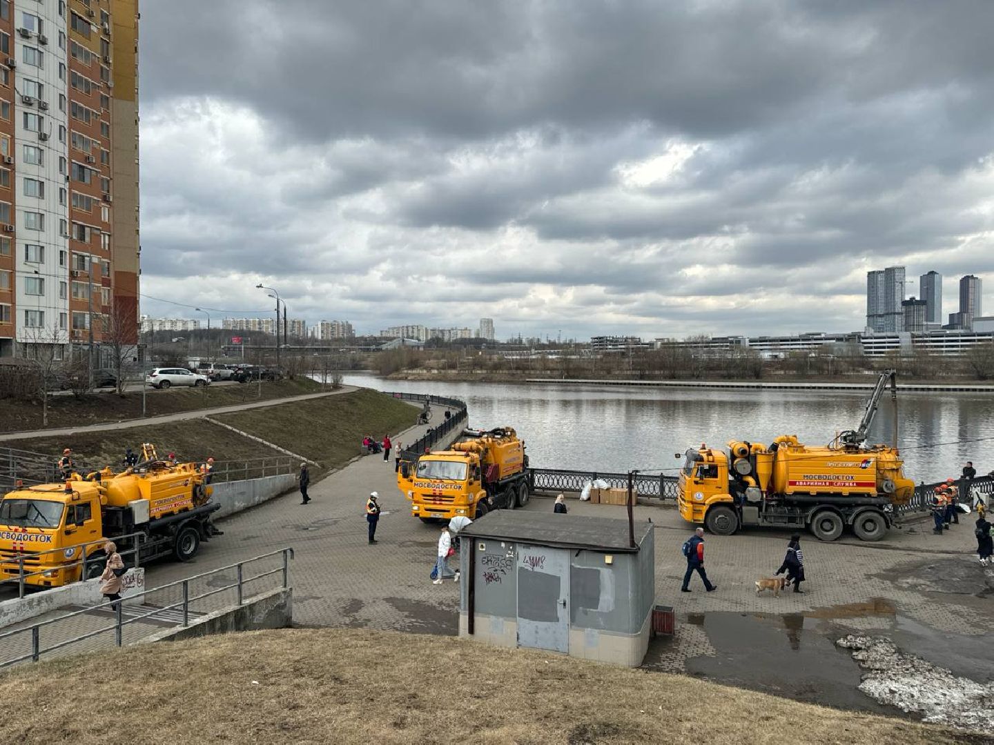 красногорск, чп, экология, нефть, москва-река,