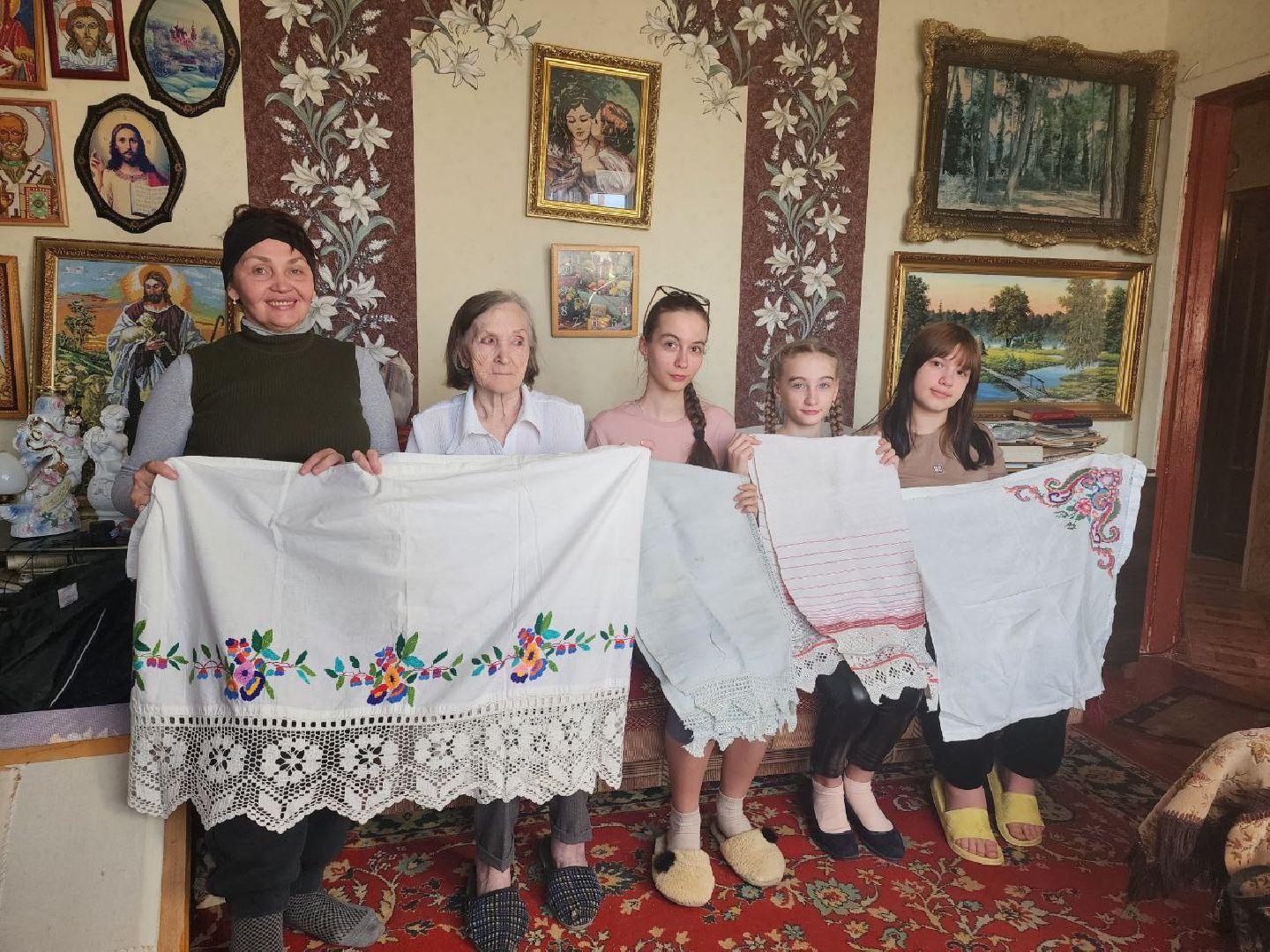 чехов, бабушка, выставка, предметы старины, общество, музей,