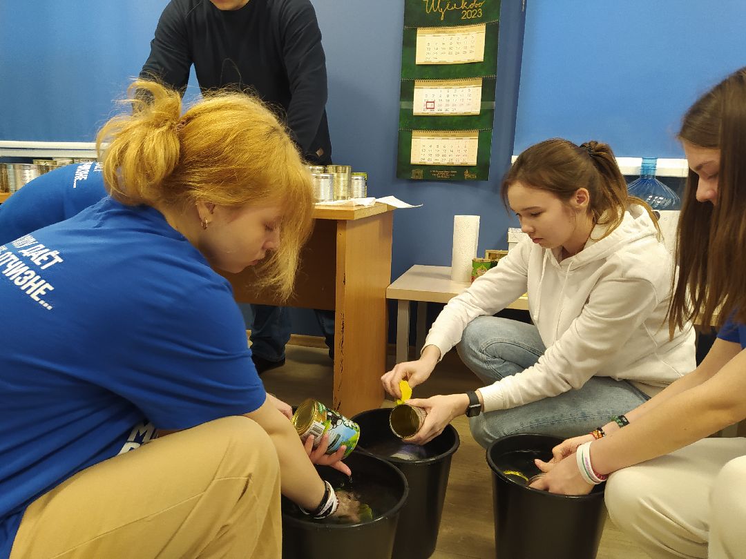 Волонтёрство, СВО, свечи