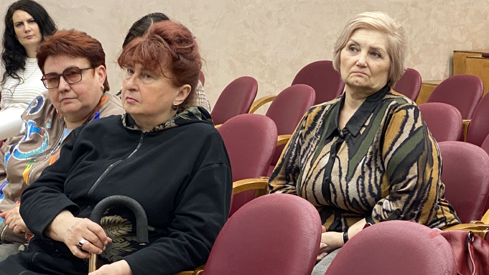 кризисный психолог, встреча с жителями, чрезвычайные ситуации, стресс, психологическая помощь,