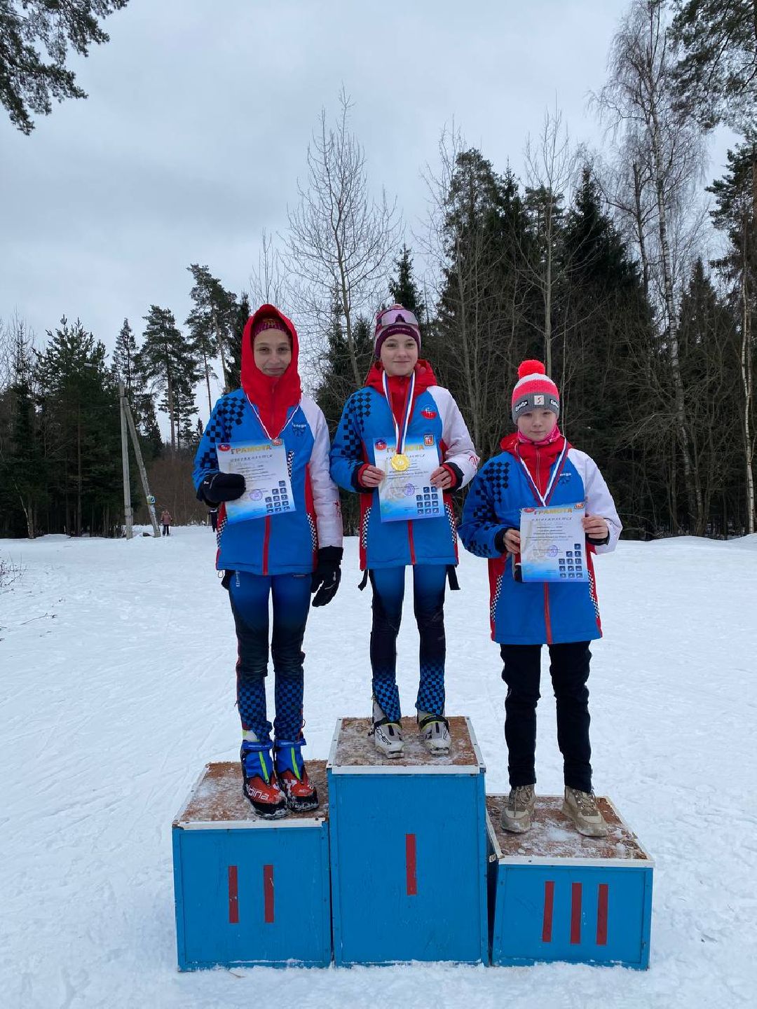 Краснознаменск, общество