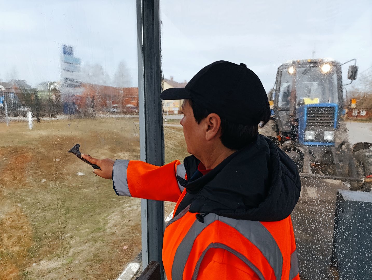 Бронницы, Влажная уборка остановок, месяц чистоты и благоустройства,