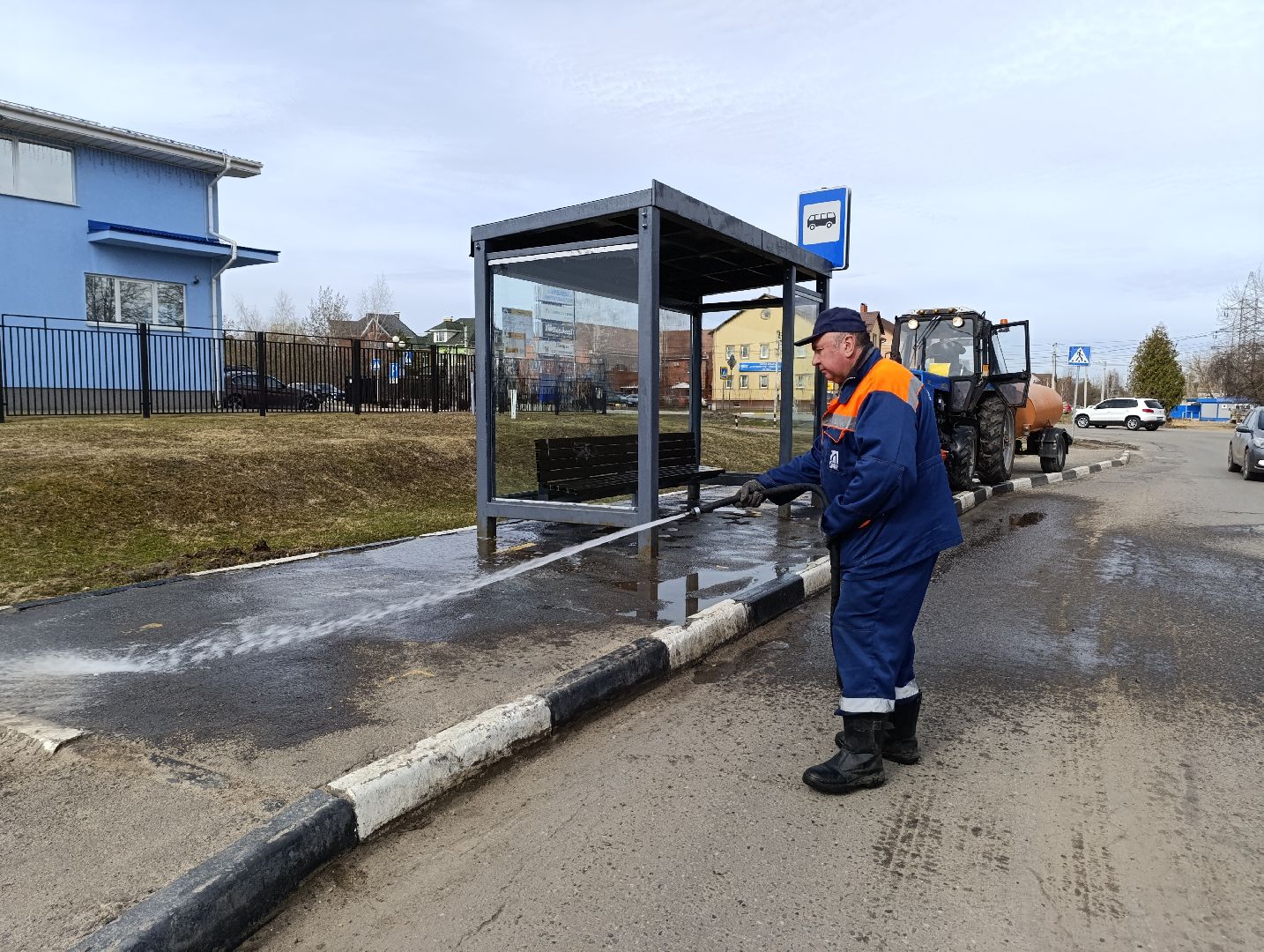 Бронницы, Влажная уборка остановок, месяц чистоты и благоустройства,