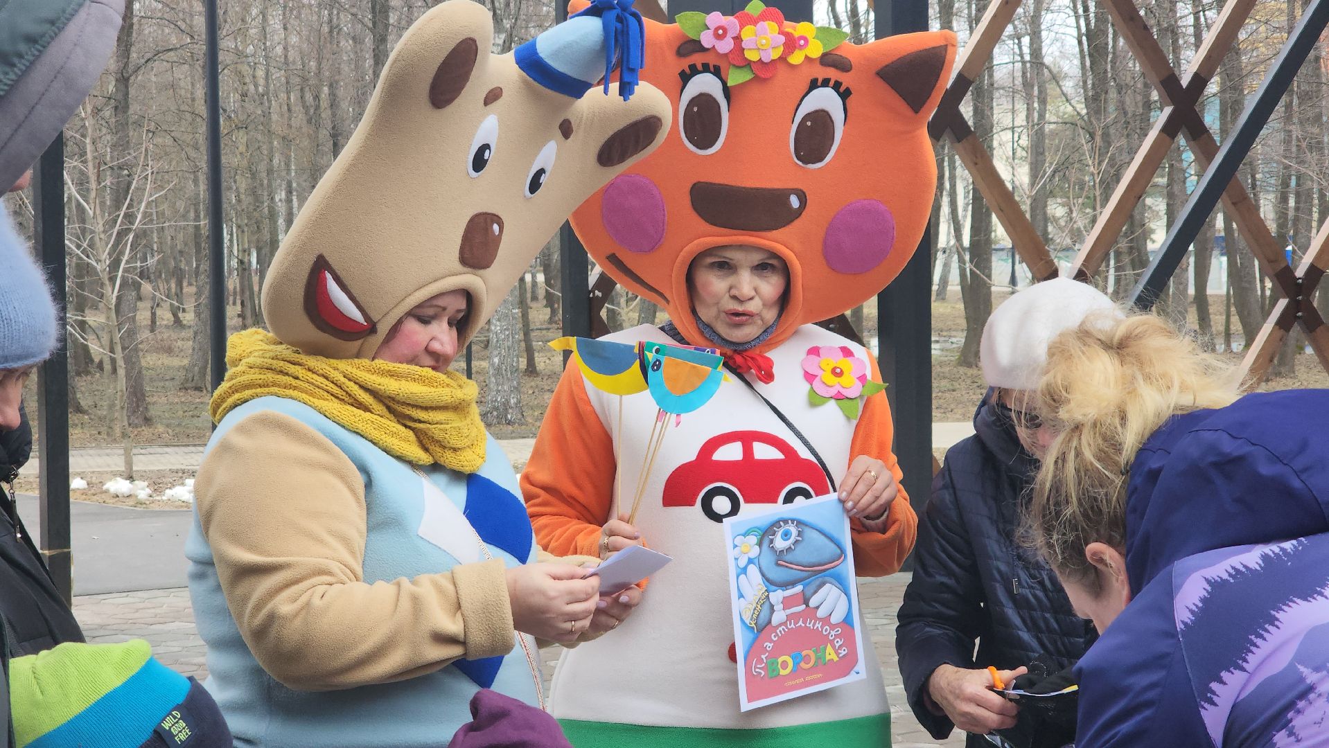 егорьевск, парк, парк 200 лет Егорьевску, птицы, пластилиновая ворона, пернатые в парке, голоса птиц, дети,