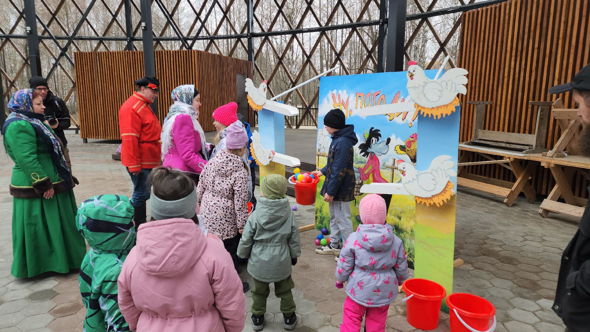 егорьевск, парк, парк 200 лет Егорьевску, птицы, пластилиновая ворона, пернатые в парке, голоса птиц, дети,