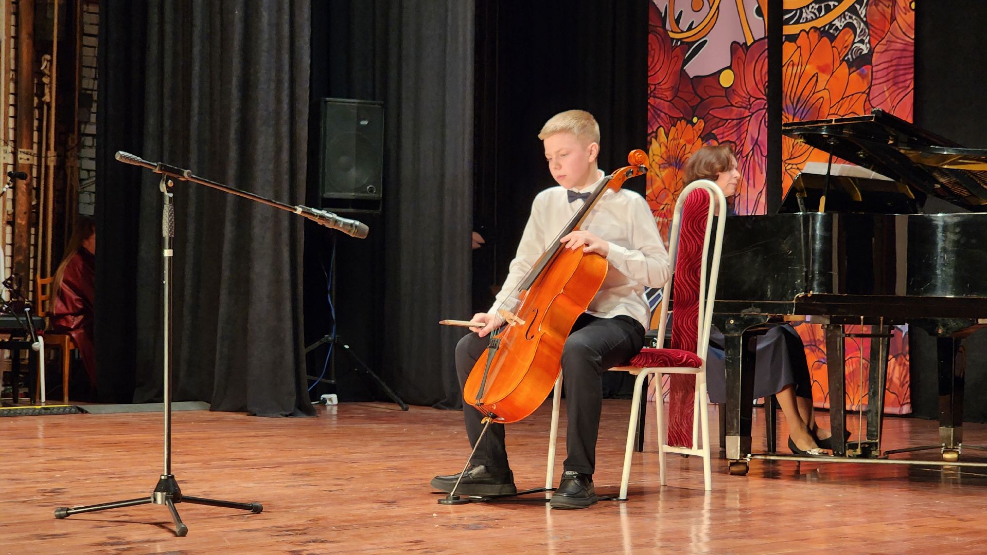 кашира, отчетный концерт, детская школа искусств, дк им ленина, хор, оркестр, сольные номера,