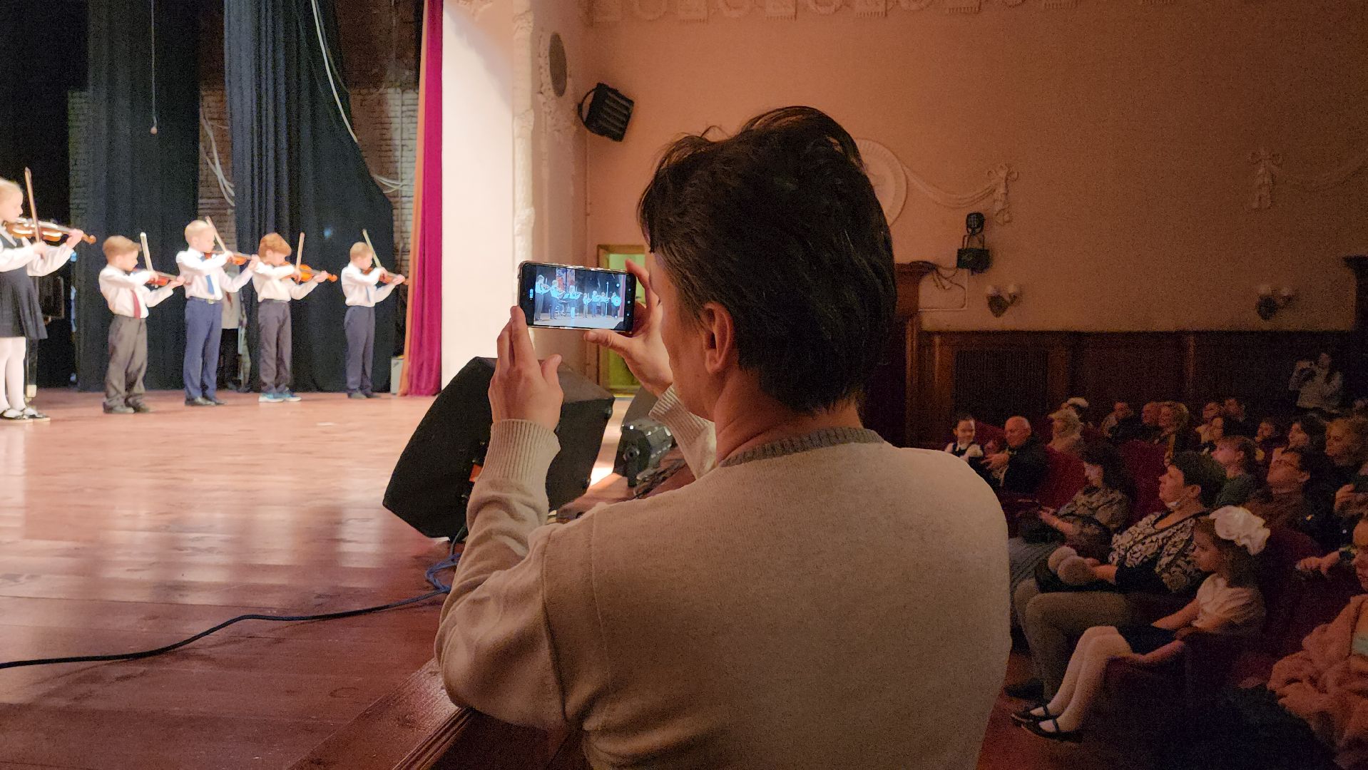 кашира, отчетный концерт, детская школа искусств, дк им ленина, хор, оркестр, сольные номера,