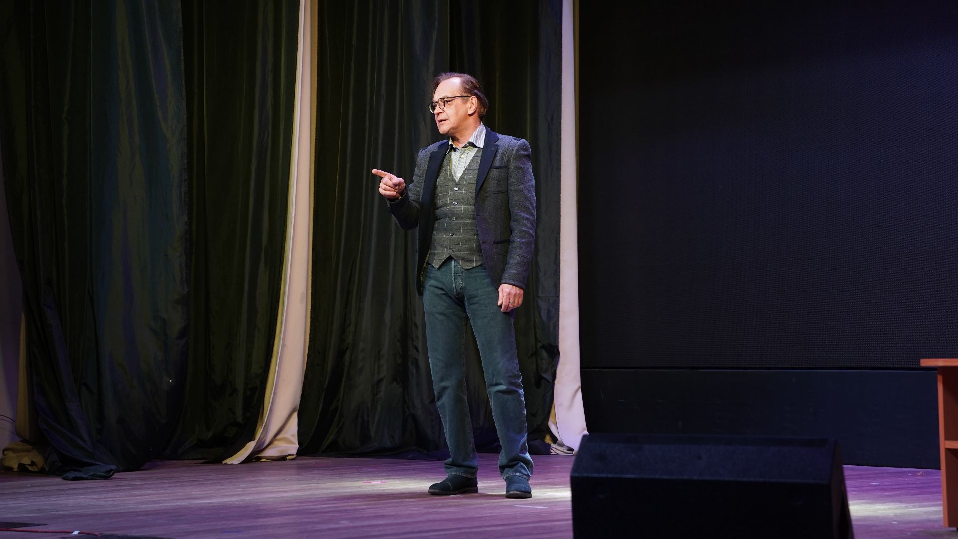 Театральная планета, областной фестиваль, театр, детский театр, молодежный театр, Рошаль, Большая Шатура, театральная студия Фантазия,Михаил Горевой,