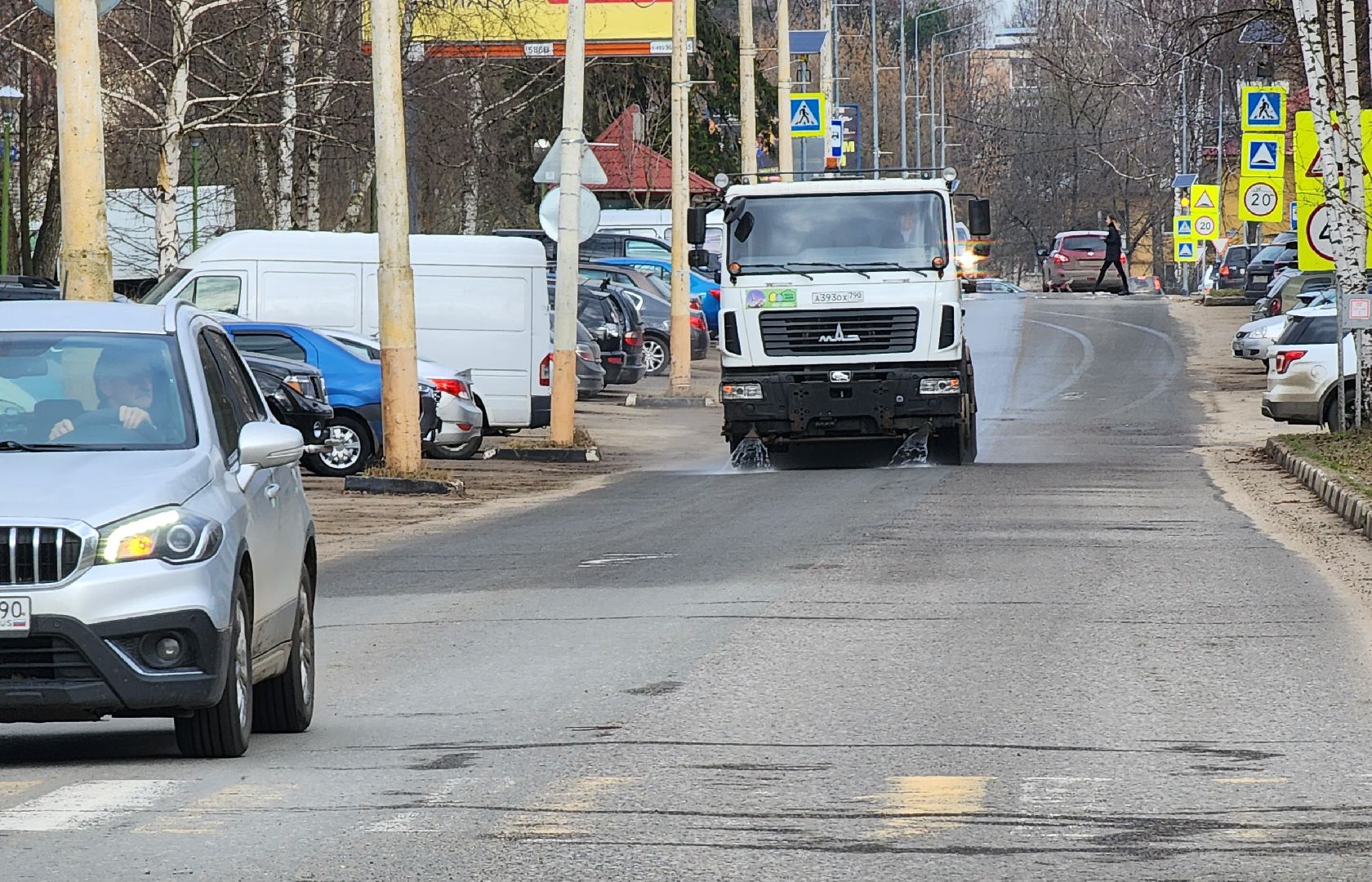 Дубна, Уборка города, Благоустройство, машинная уборка, Поливальная машина,