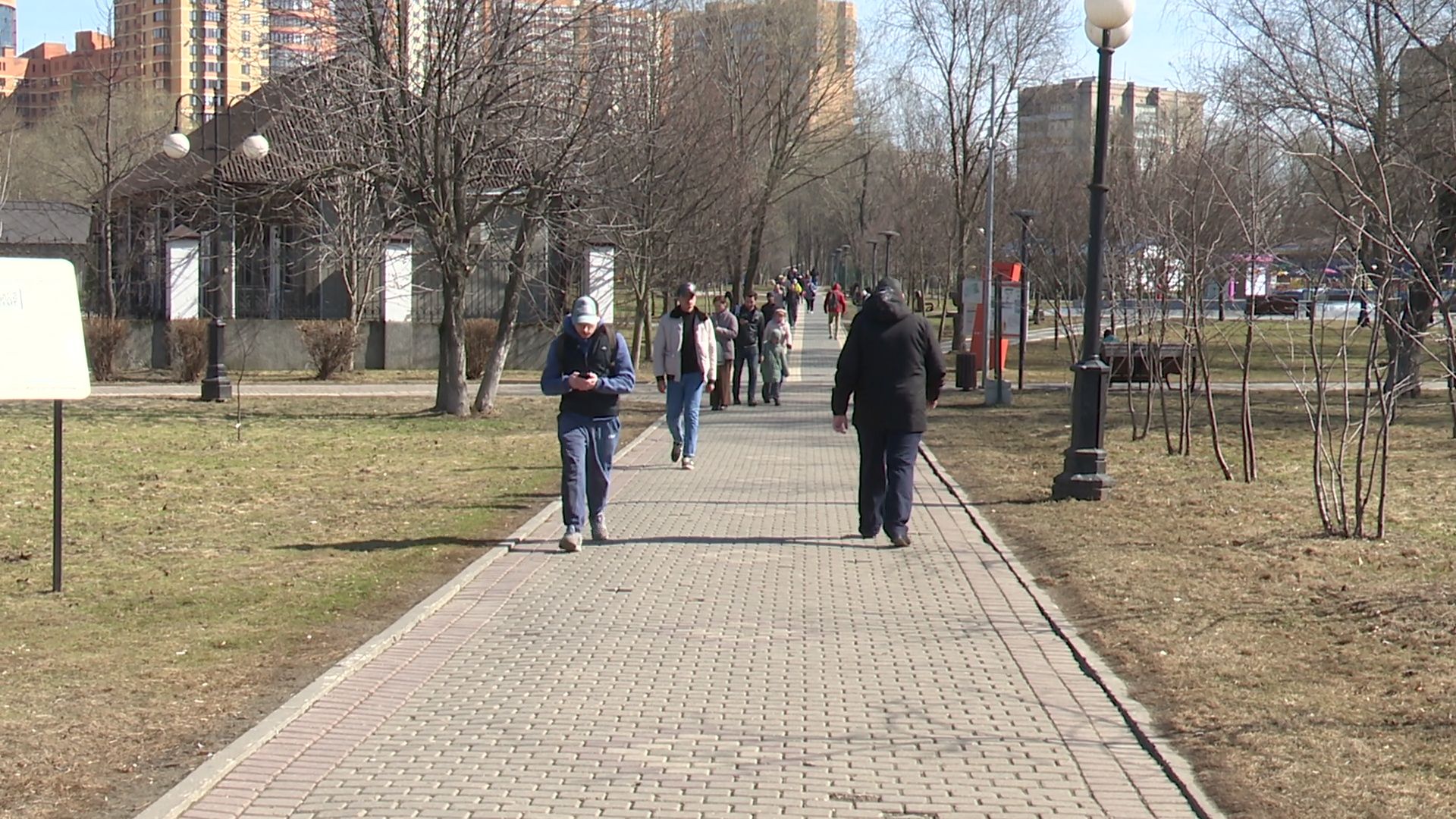 Реутов, парки, благоустройсво, уборка города, субботник, чистим, моем,