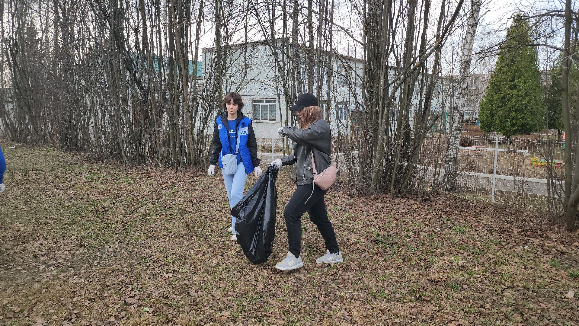 кашира, молодая гвардия, волонтеры, уборка, субботник, мусор, кашира-3,