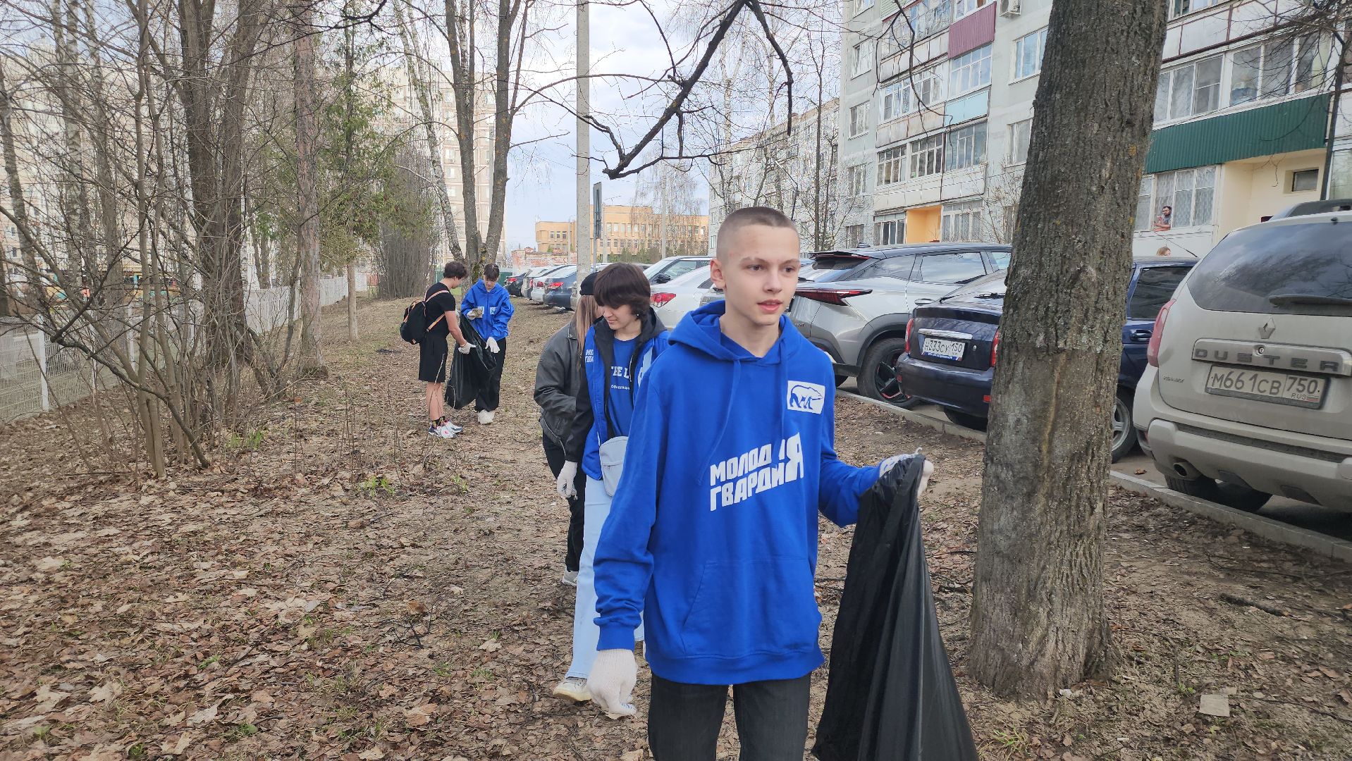 кашира, молодая гвардия, волонтеры, уборка, субботник, мусор, кашира-3,
