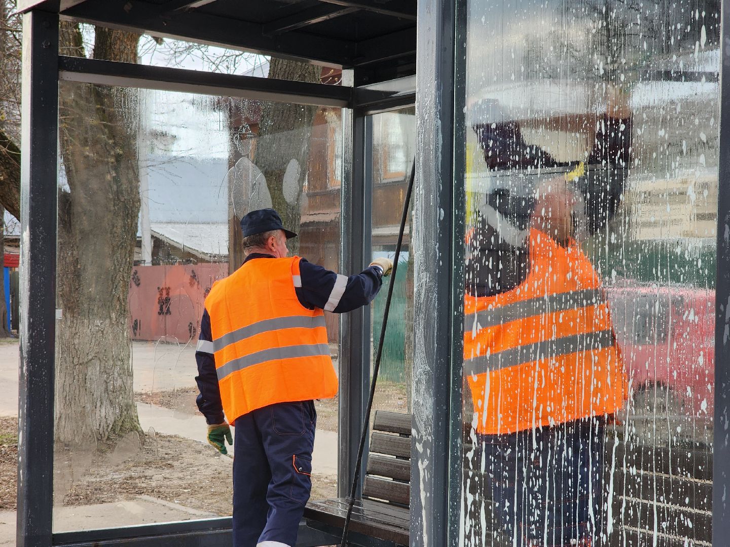 коммунальные службы, уборка, остановочный павильон, Старая Купавна, Богородский городской округ,