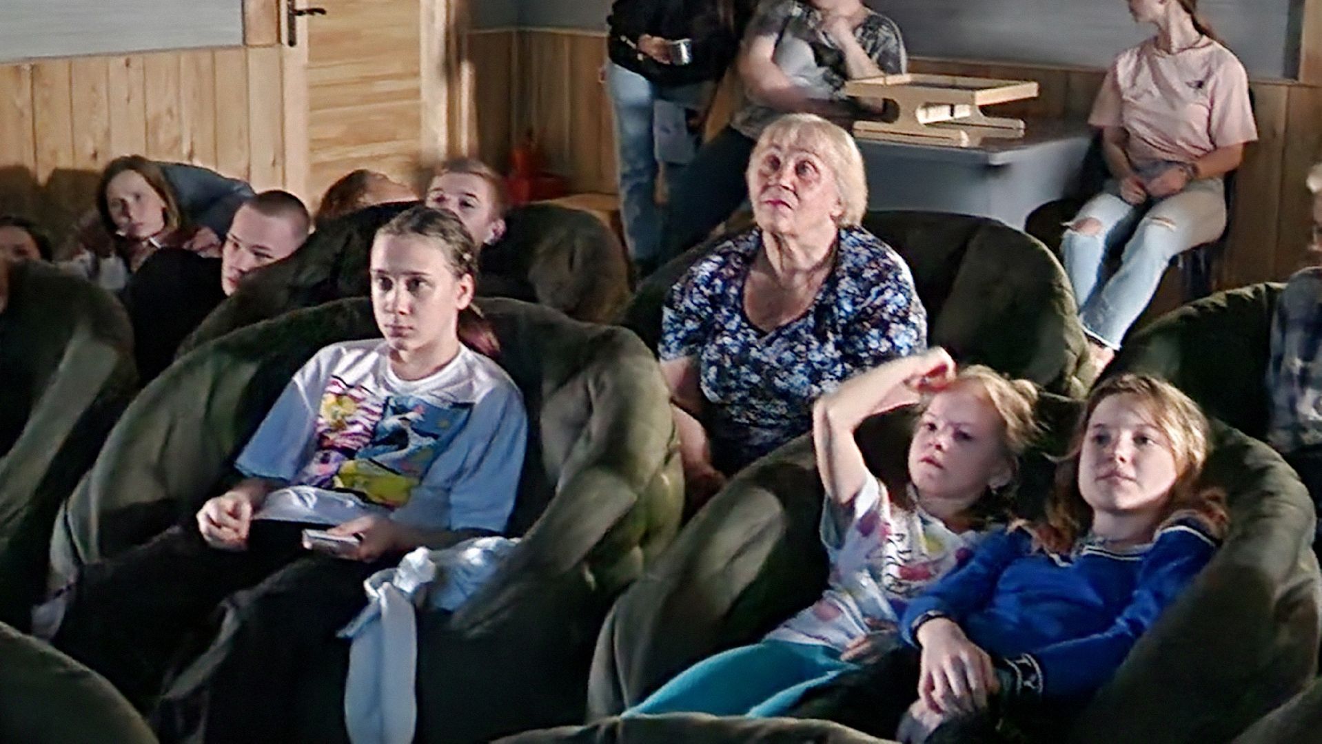 день космонавтики, молодежь, дворец молодежи, протвино, кинопоказ,