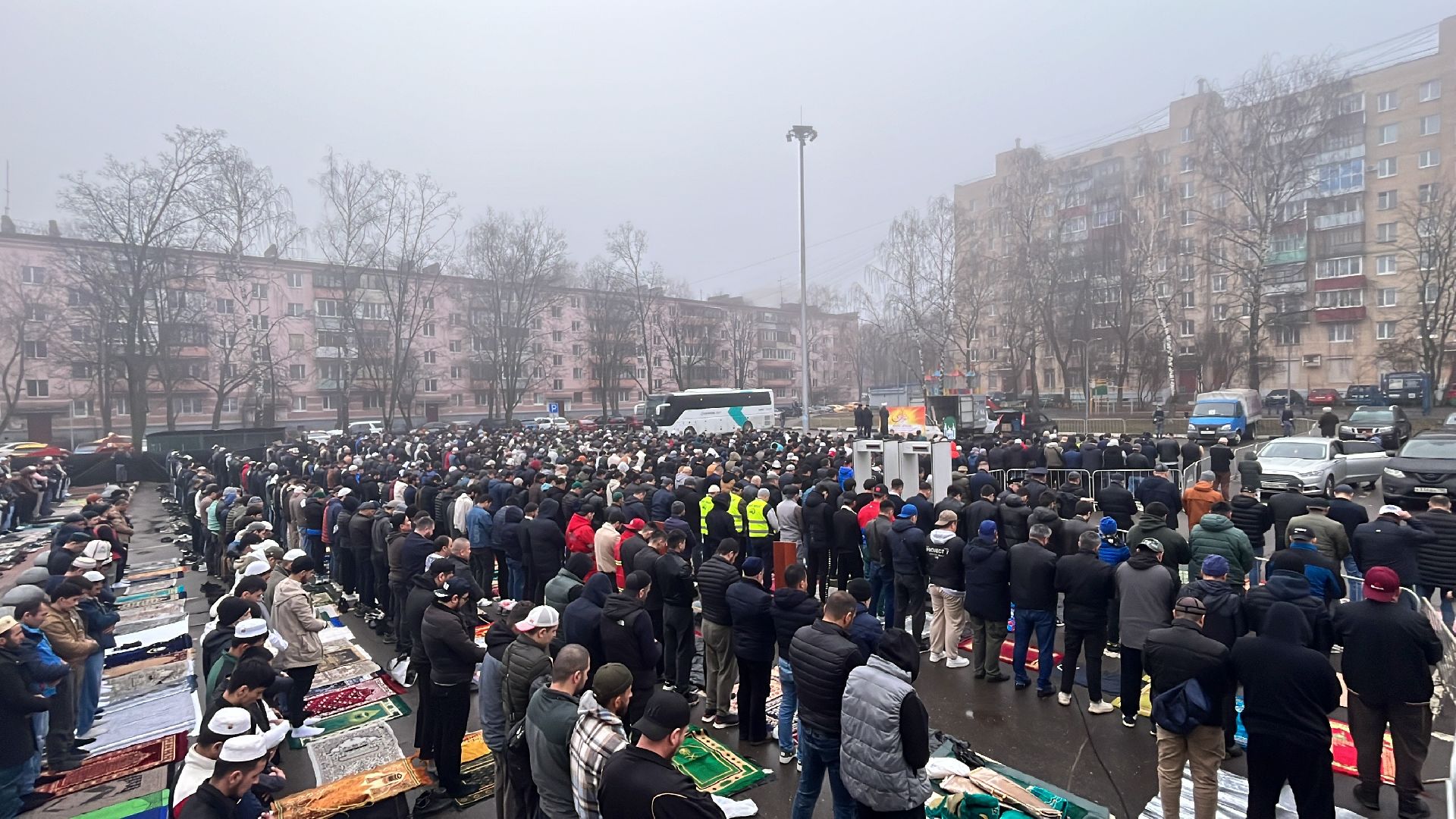 ураза-байрам, мусульманская община, праздник, молитва, намаз,