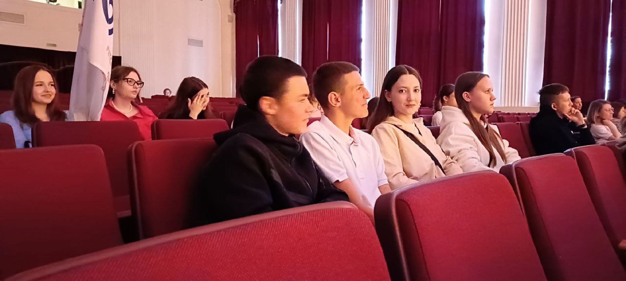 Дмитров, Театральный поединок, Театр Колесо,