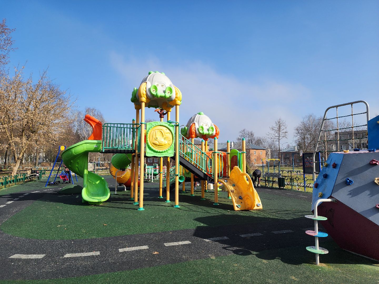 воскресенск, детская площадка, уборка детских площадок, дети,