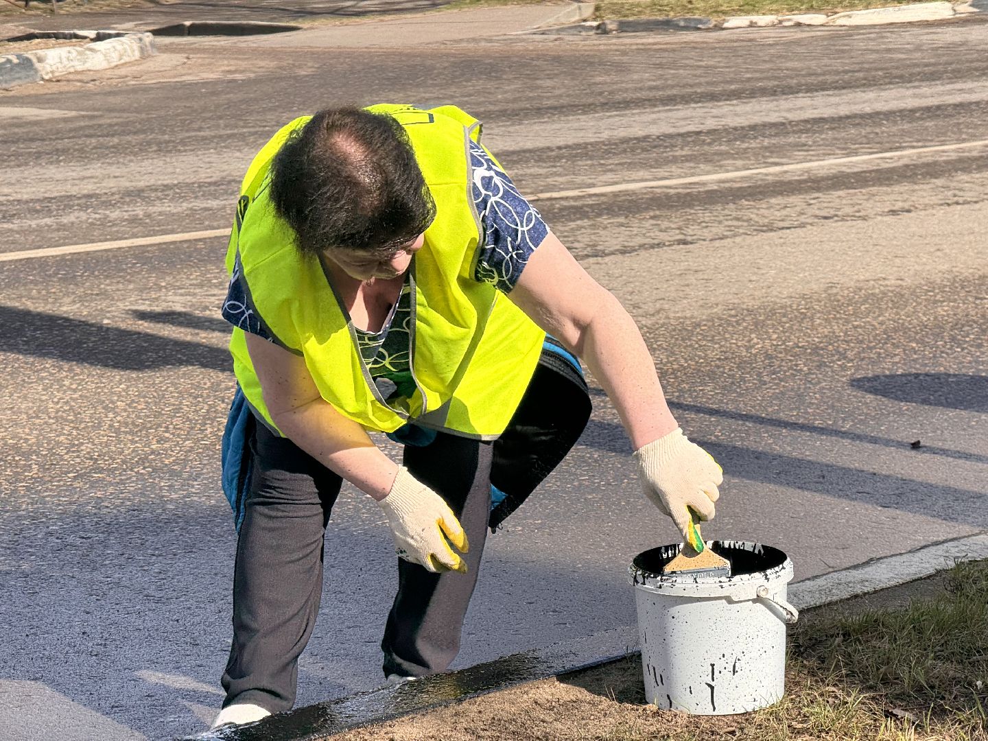 покраска, коммунальная служба, шаховская, бордюр,