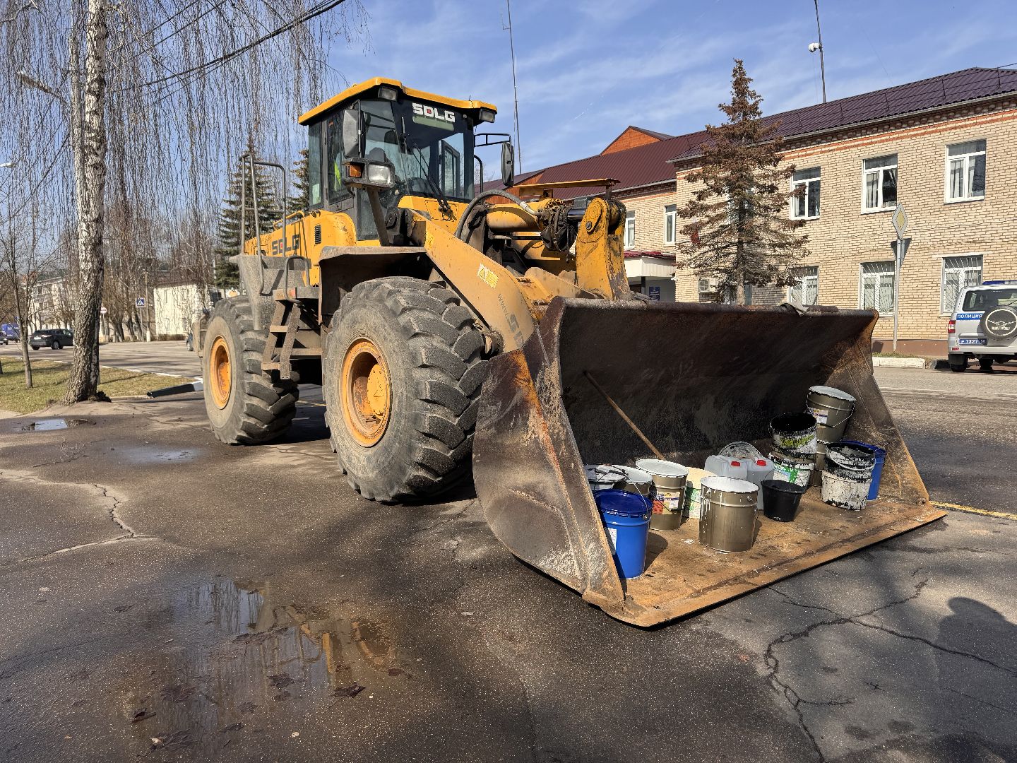 покраска, коммунальная служба, шаховская, бордюр,