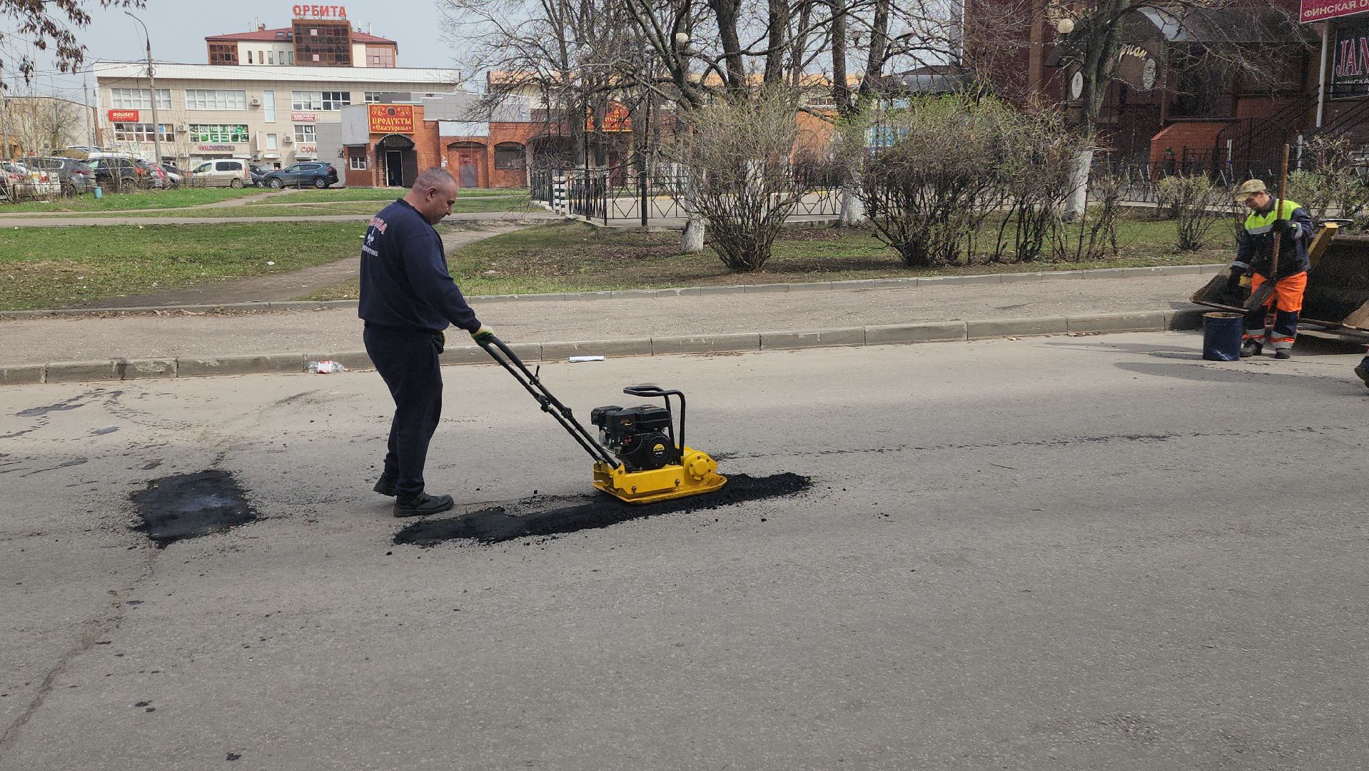 асфальт, ямочный ремонт, ямы, асфальтовое покрытие, борис аубакиров, Гагарина, Лацкова, Анохина, Гудкова,