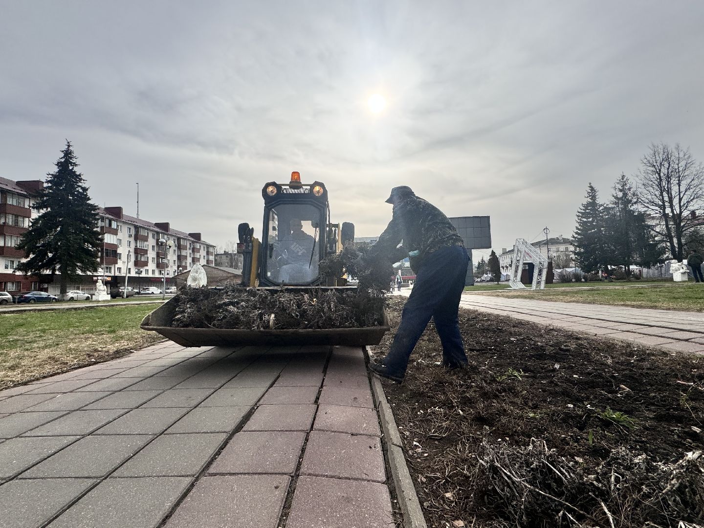 Солнечногорск, Благоустройство, Месячник чистоты, советская площадь, коммунальная служба,