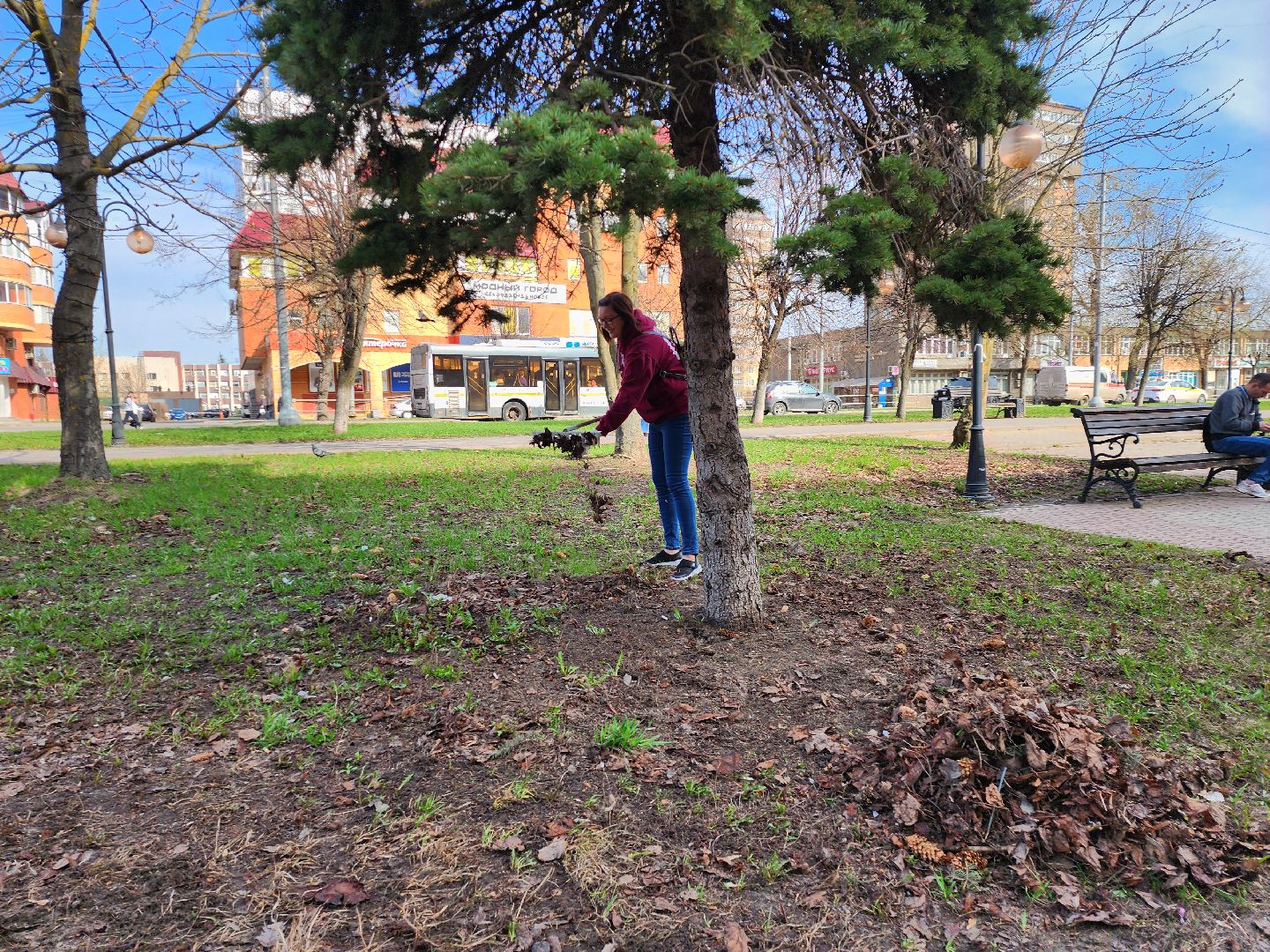 серпухов, уборка территории, подмосковье, журналисты, субботник,