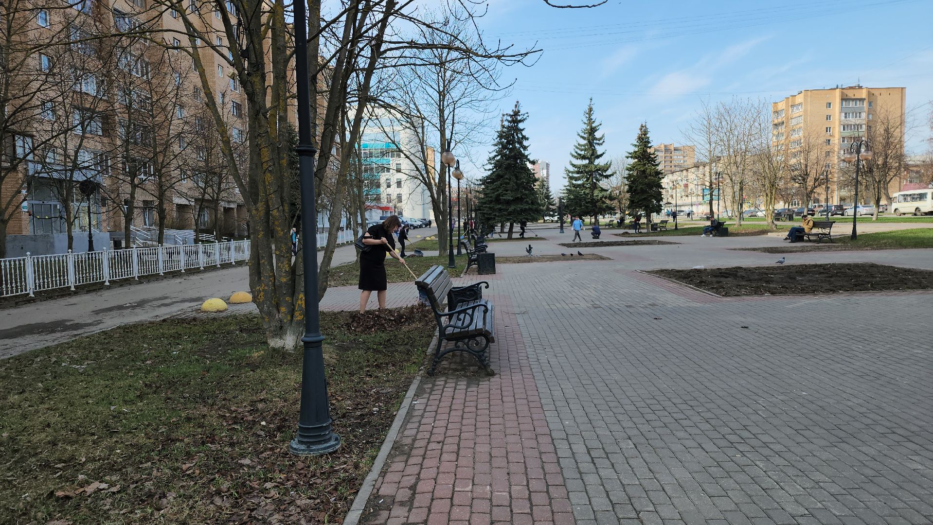 серпухов, уборка территории, подмосковье, журналисты, субботник,