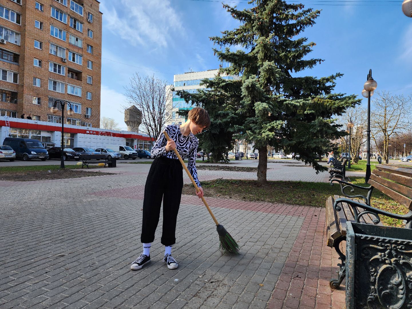 серпухов, уборка территории, подмосковье, журналисты, субботник,