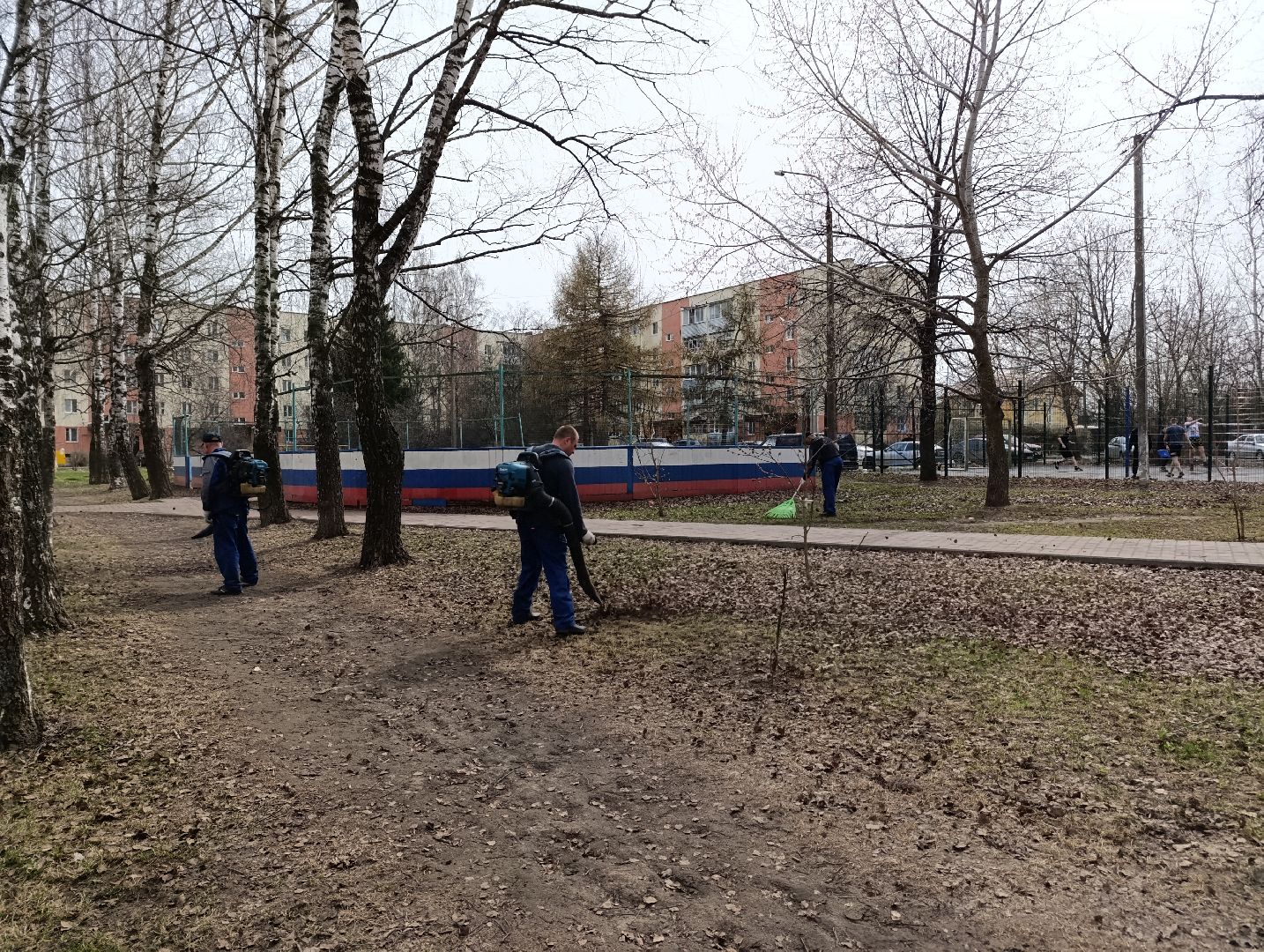Бронницы, Уборка дворов, уборка дворов после зимы, месяц чистоты и благоустройства,
